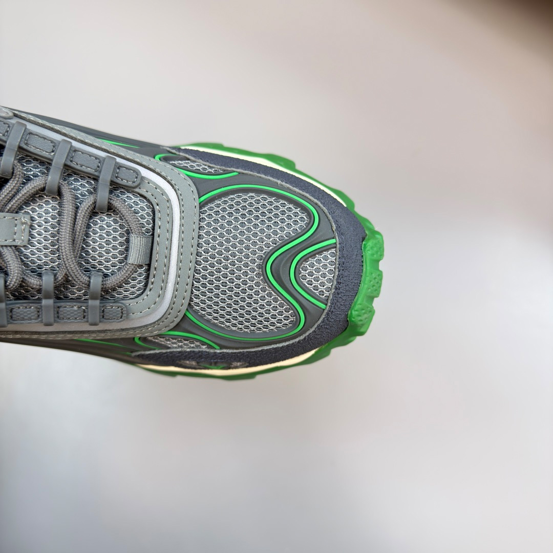 Louis Vuitton Summit Sneaker 1AJAXQ - DopestKickz