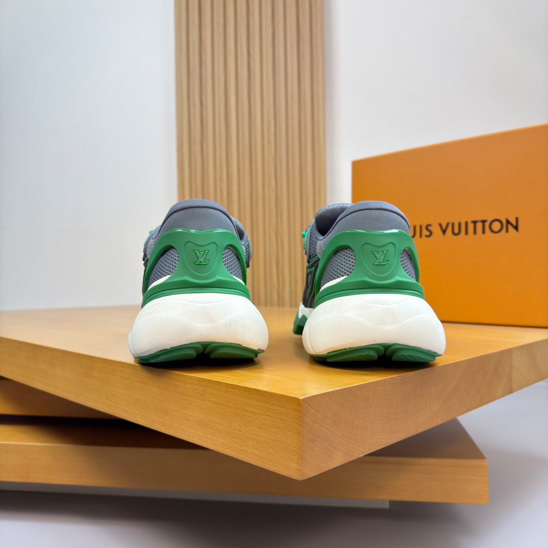 Louis Vuitton Summit Sneaker 1AJAXQ - DopestKickz