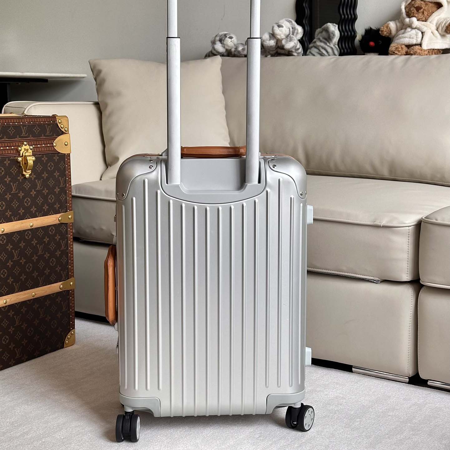 Rimowa Original Cabin Twist  - DopestKickz
