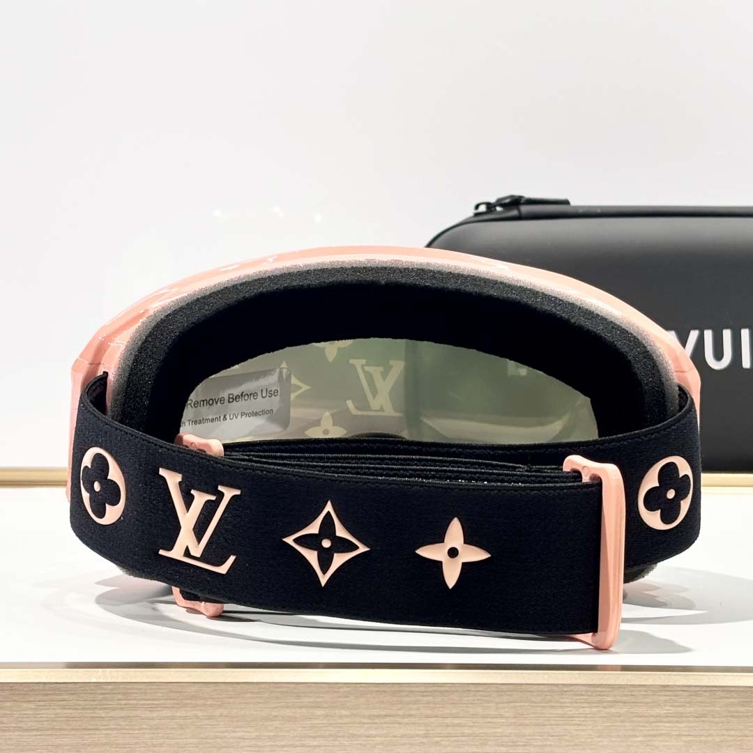 Louis Vuitton LV Snow Gradient Mask - DopestKickz