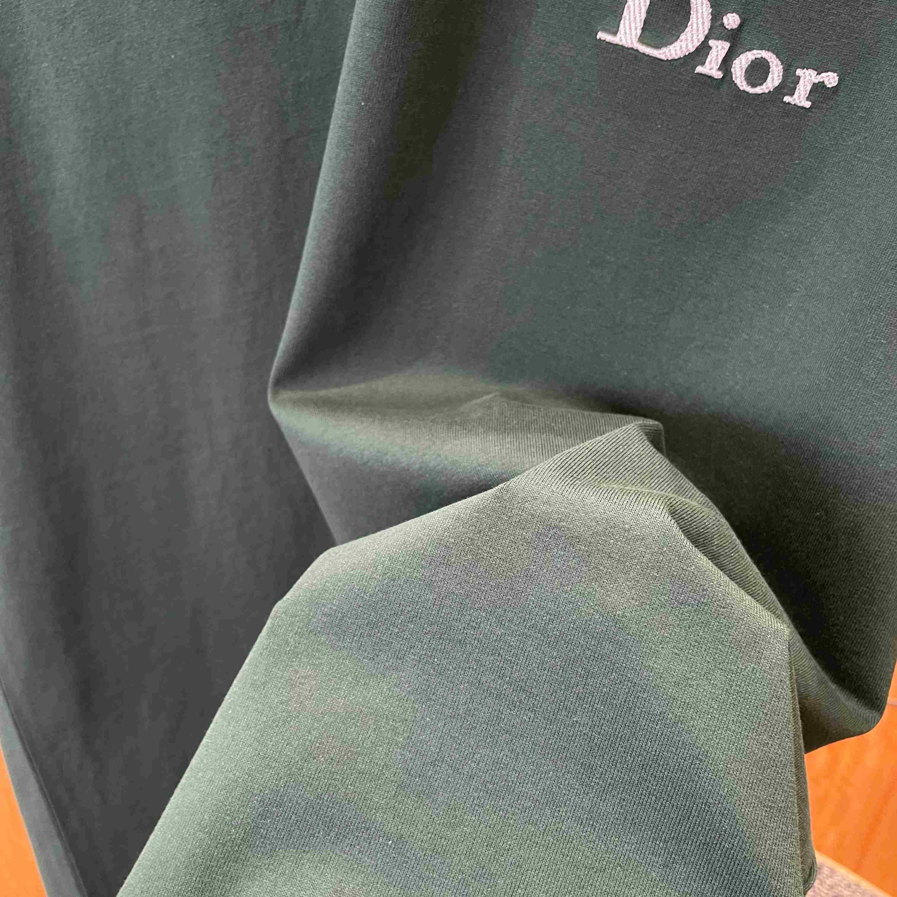 Dior T-Shirt with Dior Embroidery Green - DopestKickz