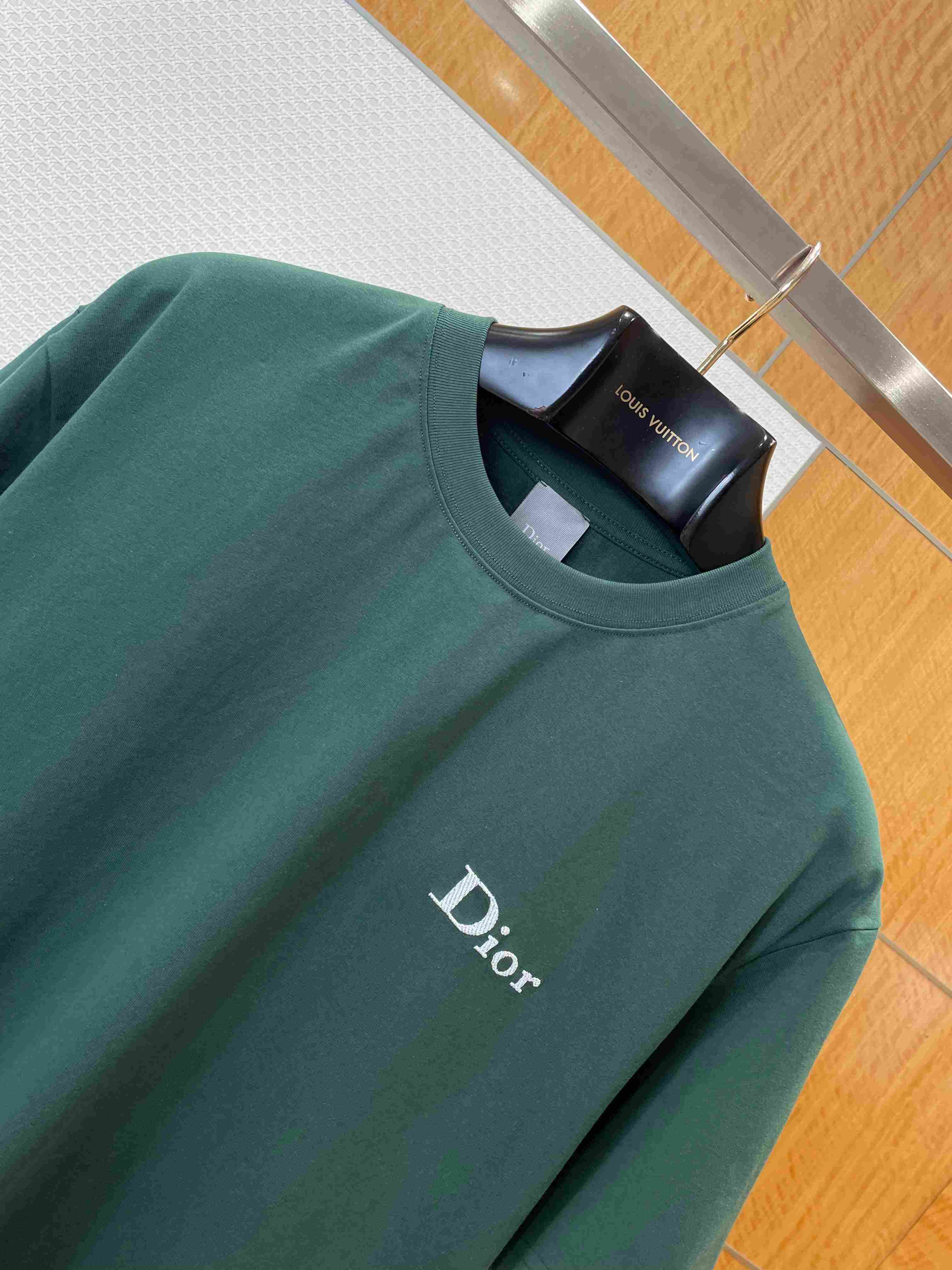 Dior T-Shirt with Dior Embroidery Green - DopestKickz