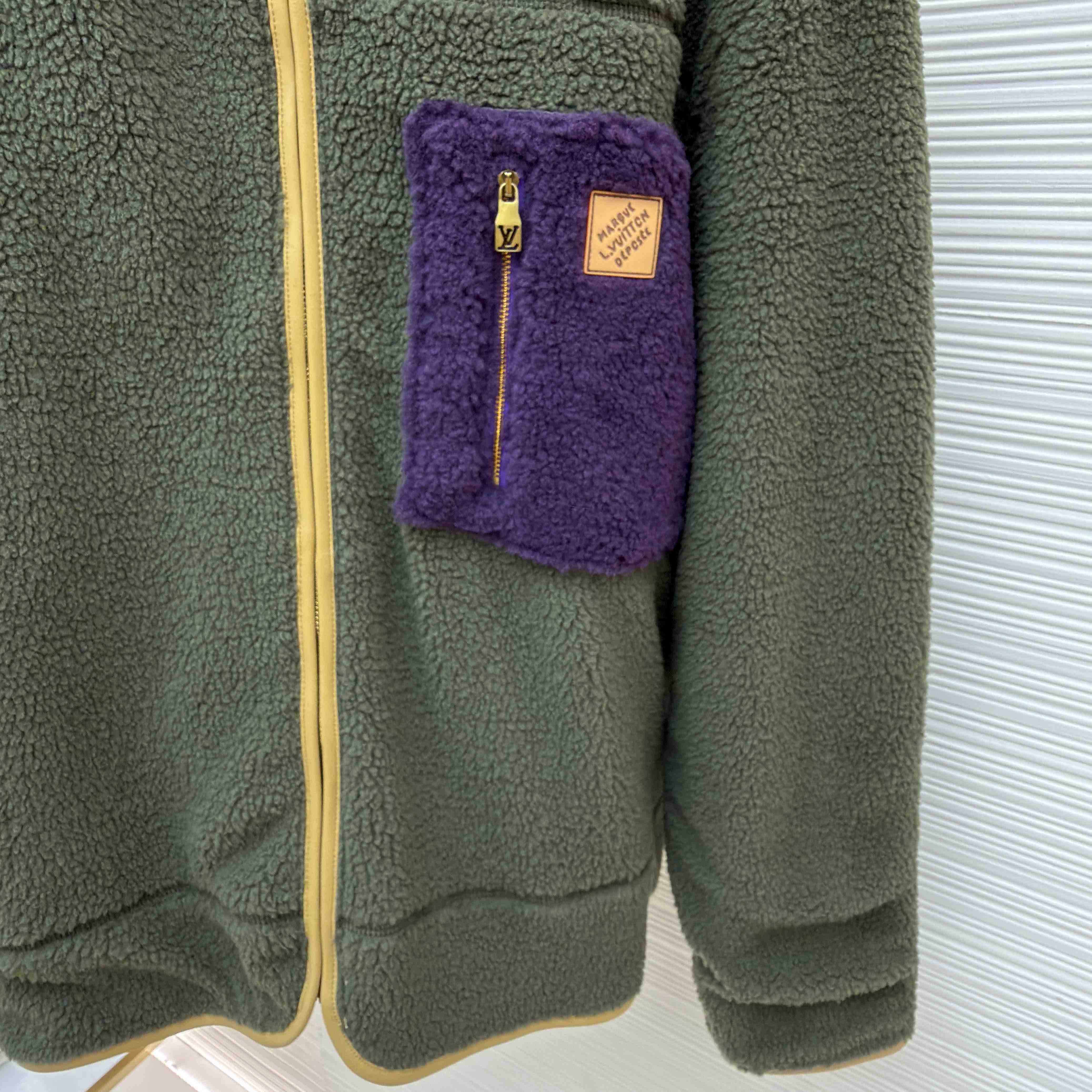 Louis Vuitton Shearling Jacket   1AJUSY - DopestKickz