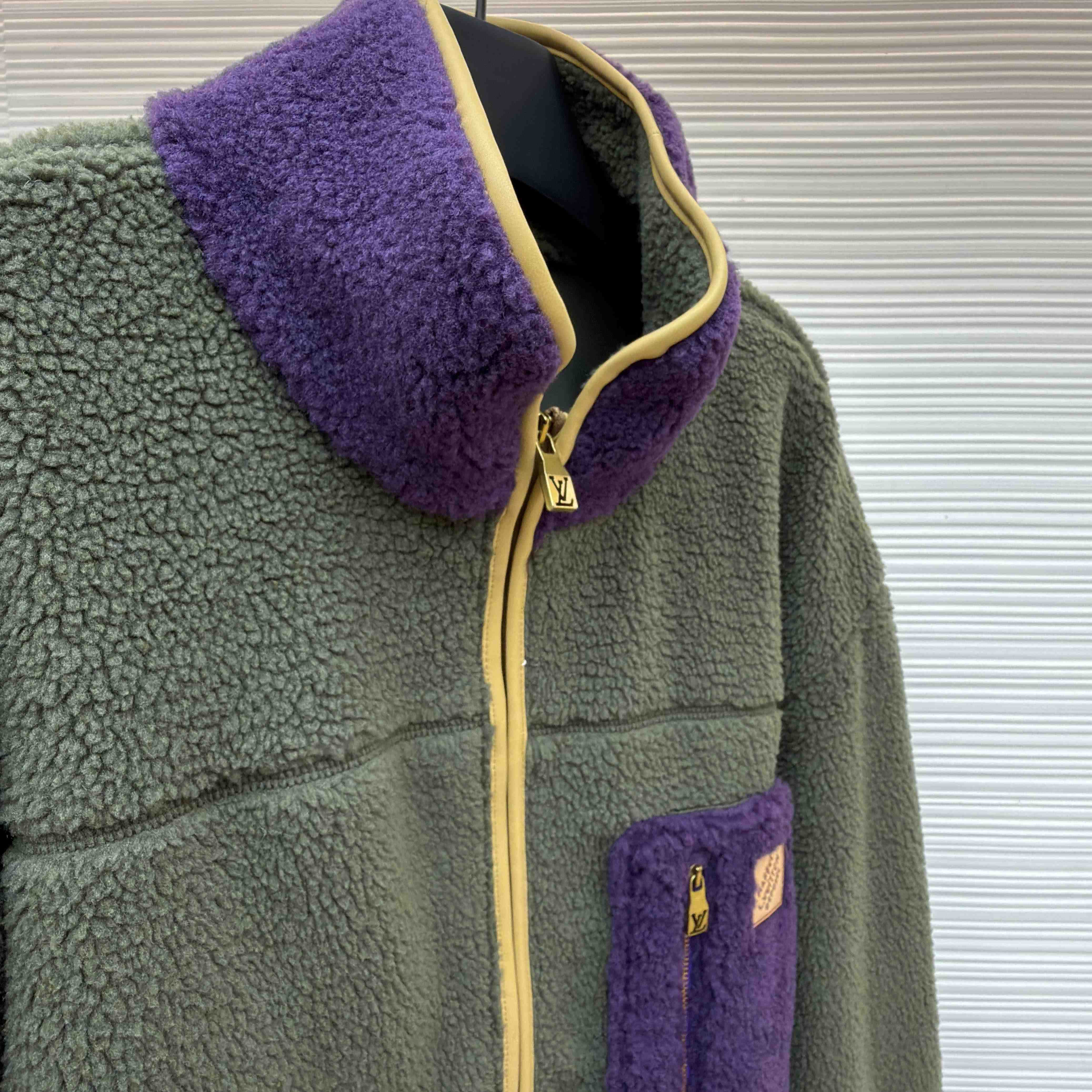 Louis Vuitton Shearling Jacket   1AJUSY - DopestKickz