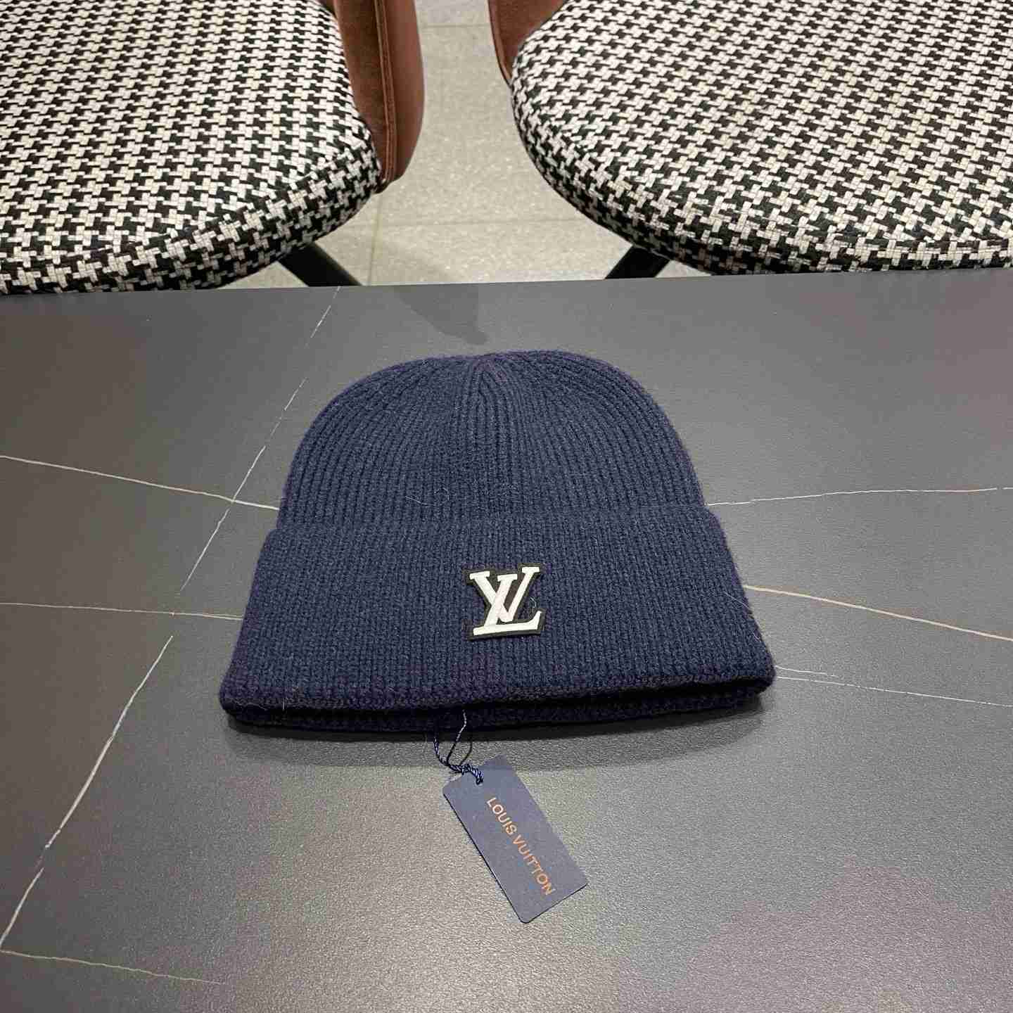 Louis Vuitton Beanie    - DopestKickz