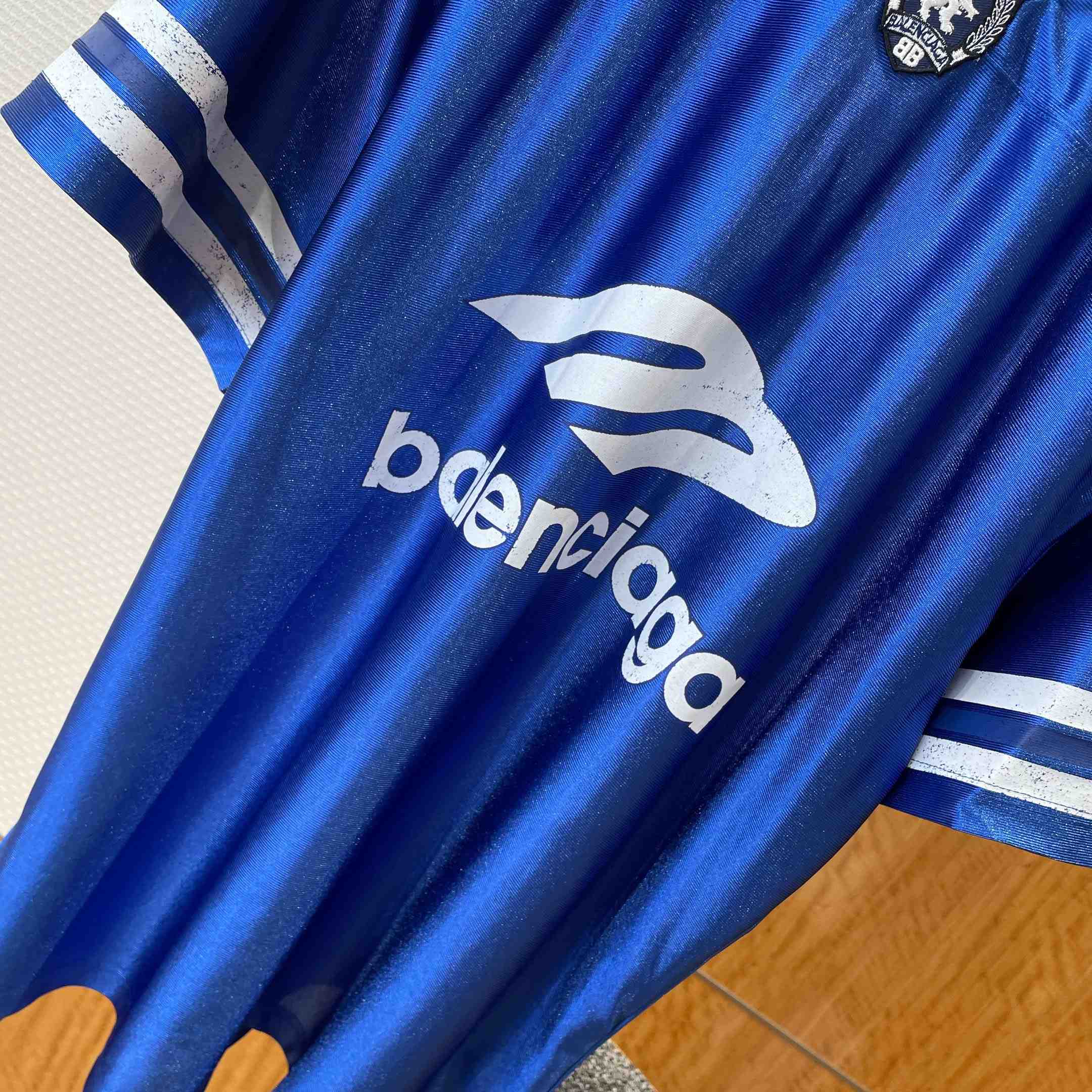 Balenciaga 3b Football V-neck T-shirt Oversized in Royal Blue - DopestKickz