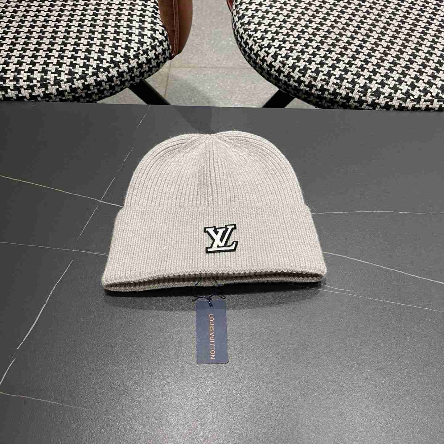 Louis Vuitton Beanie    - DopestKickz