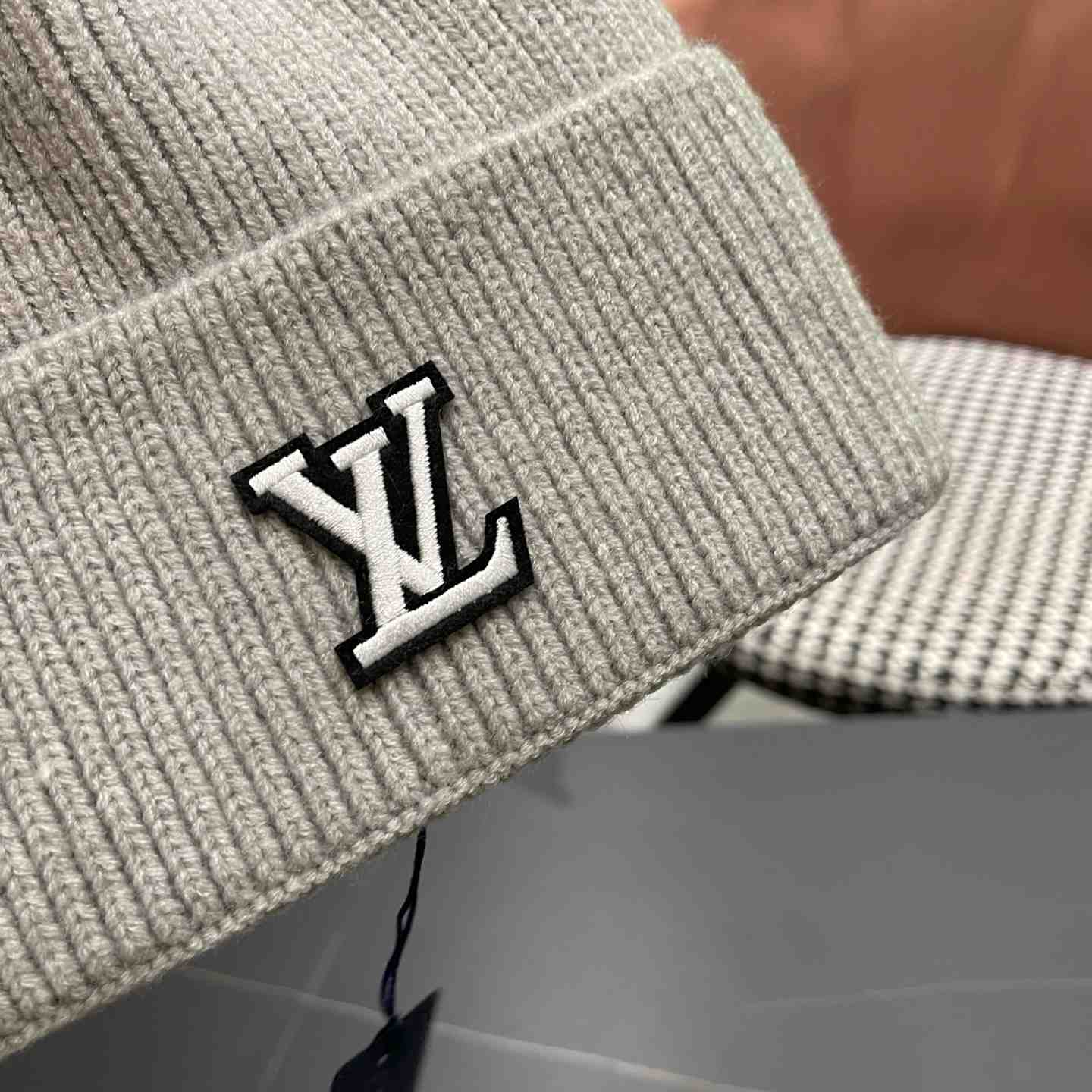Louis Vuitton Beanie    - DopestKickz