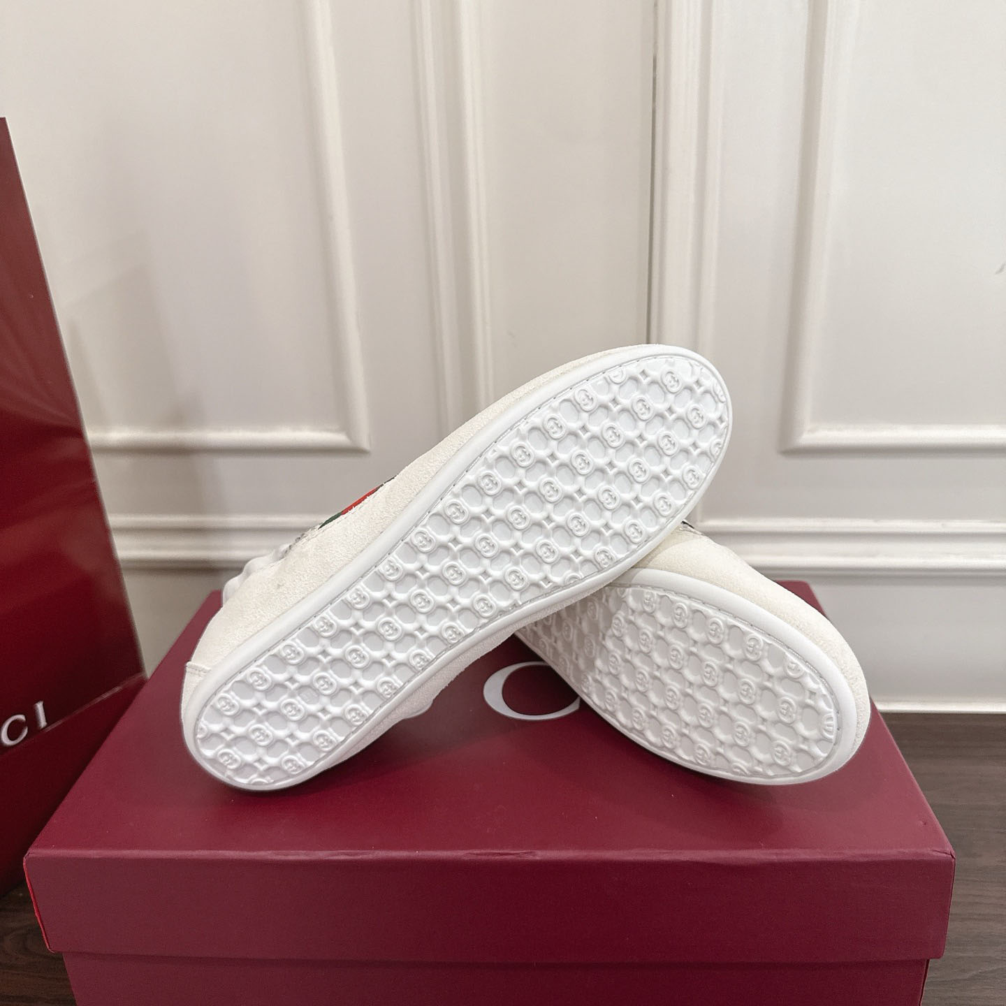 Gucci Women's Gucci Shift GG Crystal Sneaker - DopestKickz