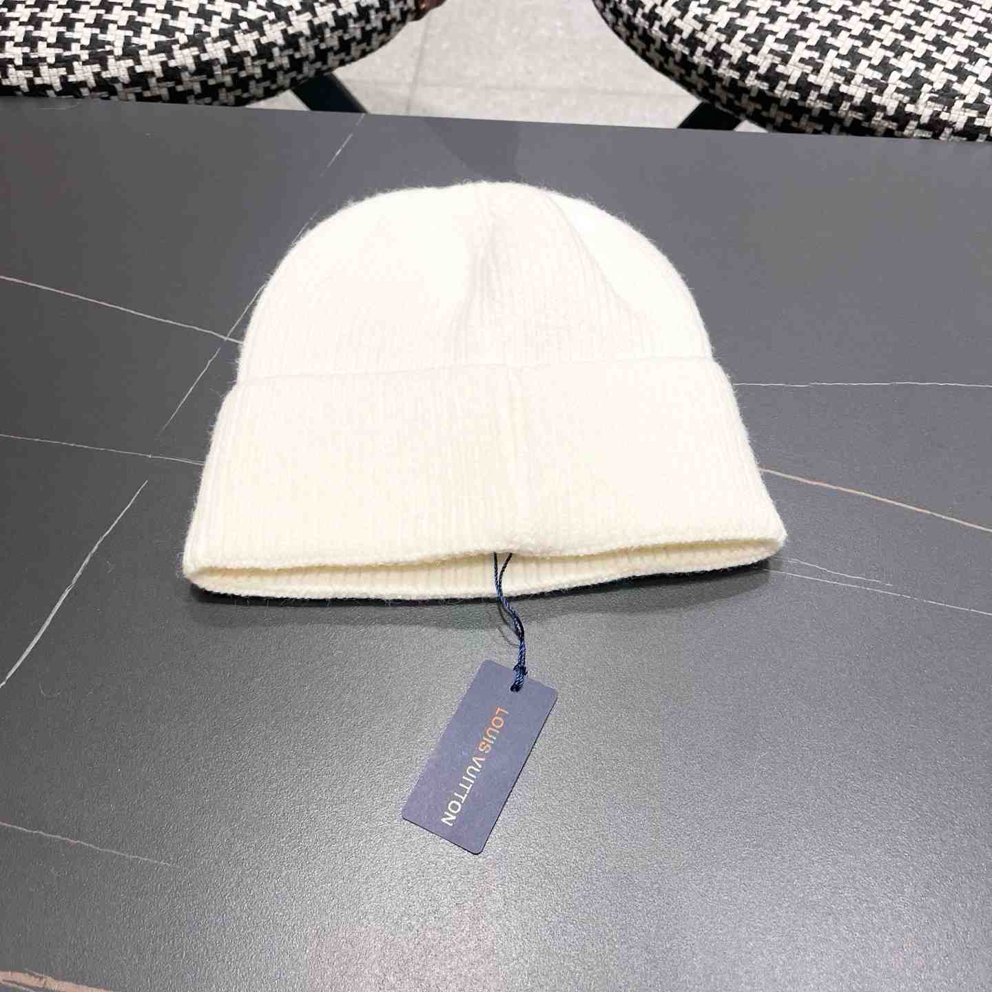 Louis Vuitton Beanie    - DopestKickz