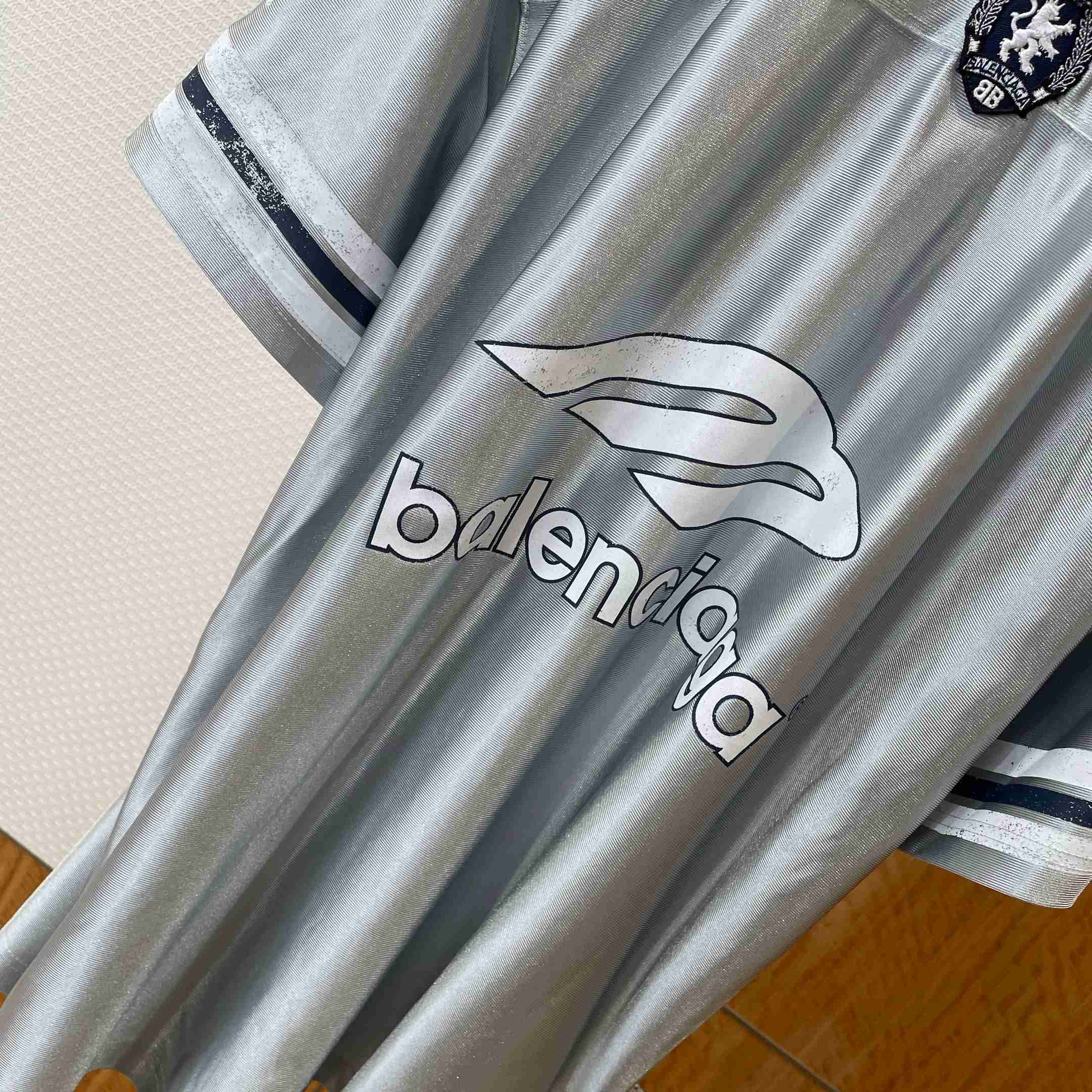 Balenciaga 3b Football V-neck T-shirt Oversized in Grey - DopestKickz