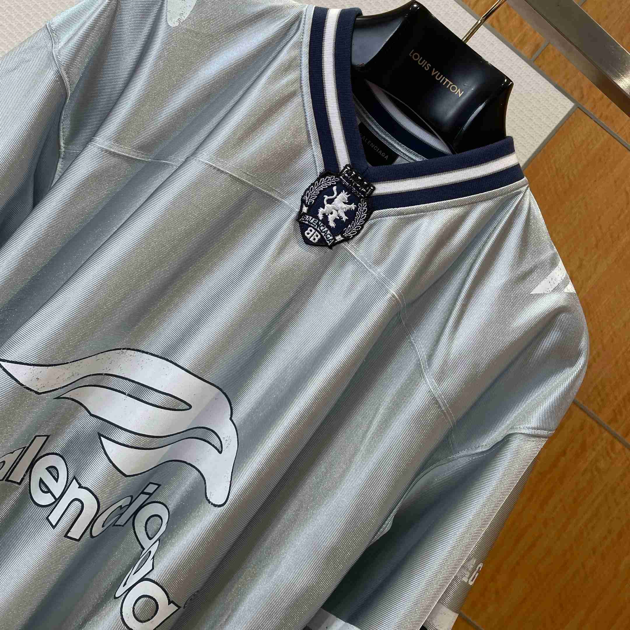 Balenciaga 3b Football V-neck T-shirt Oversized in Grey - DopestKickz