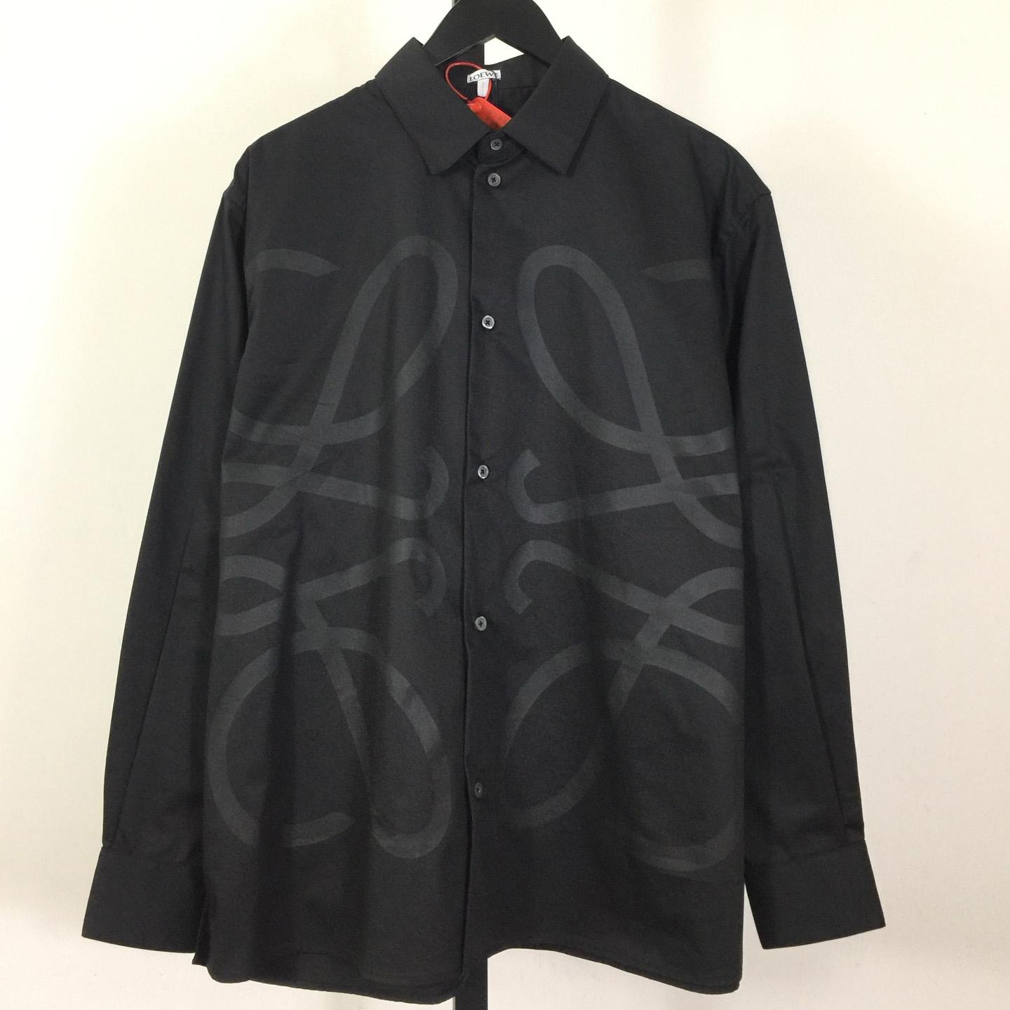 Loewe Embossed Logo Shirt - black - DopestKickz