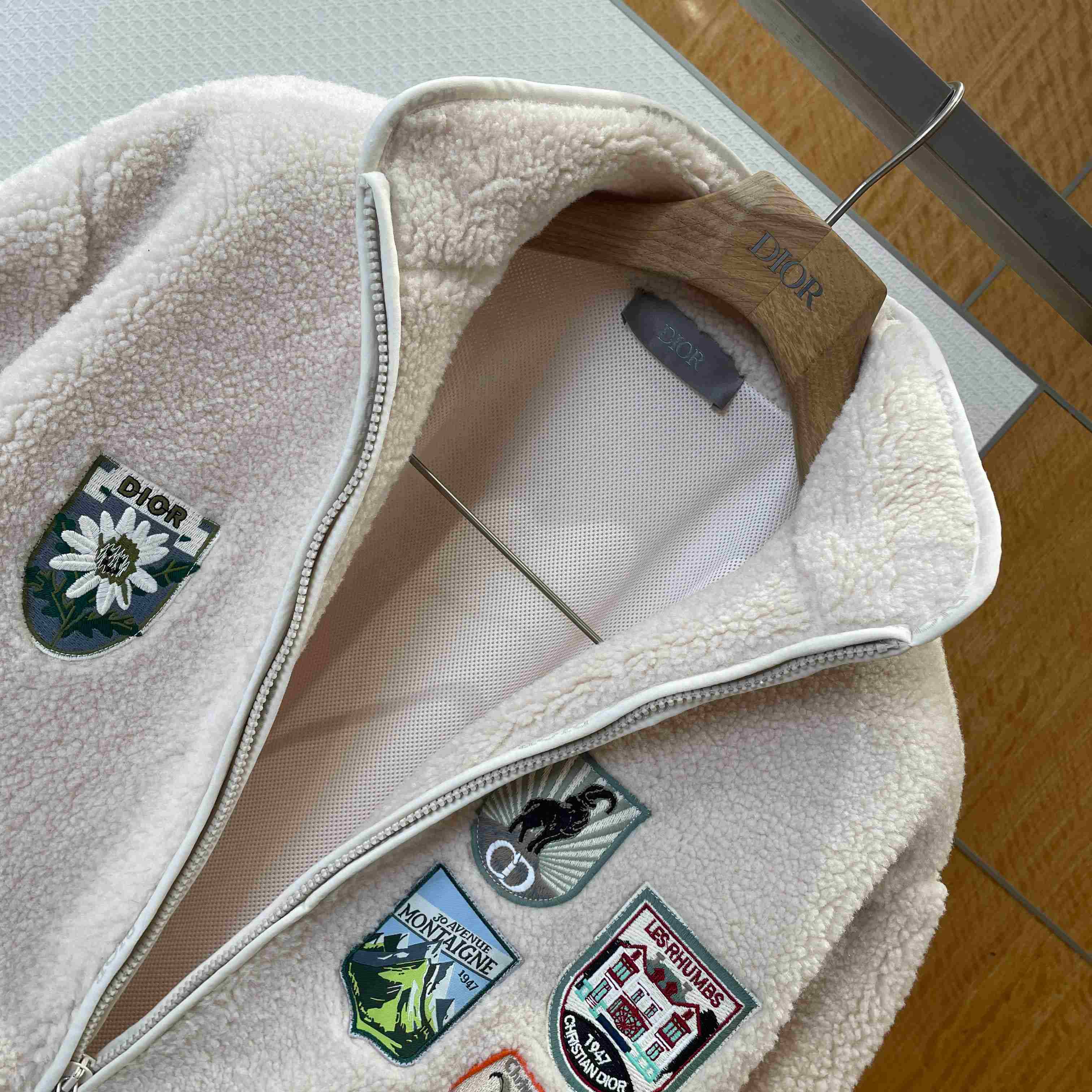 Dior  Mountain Fleece - DopestKickz