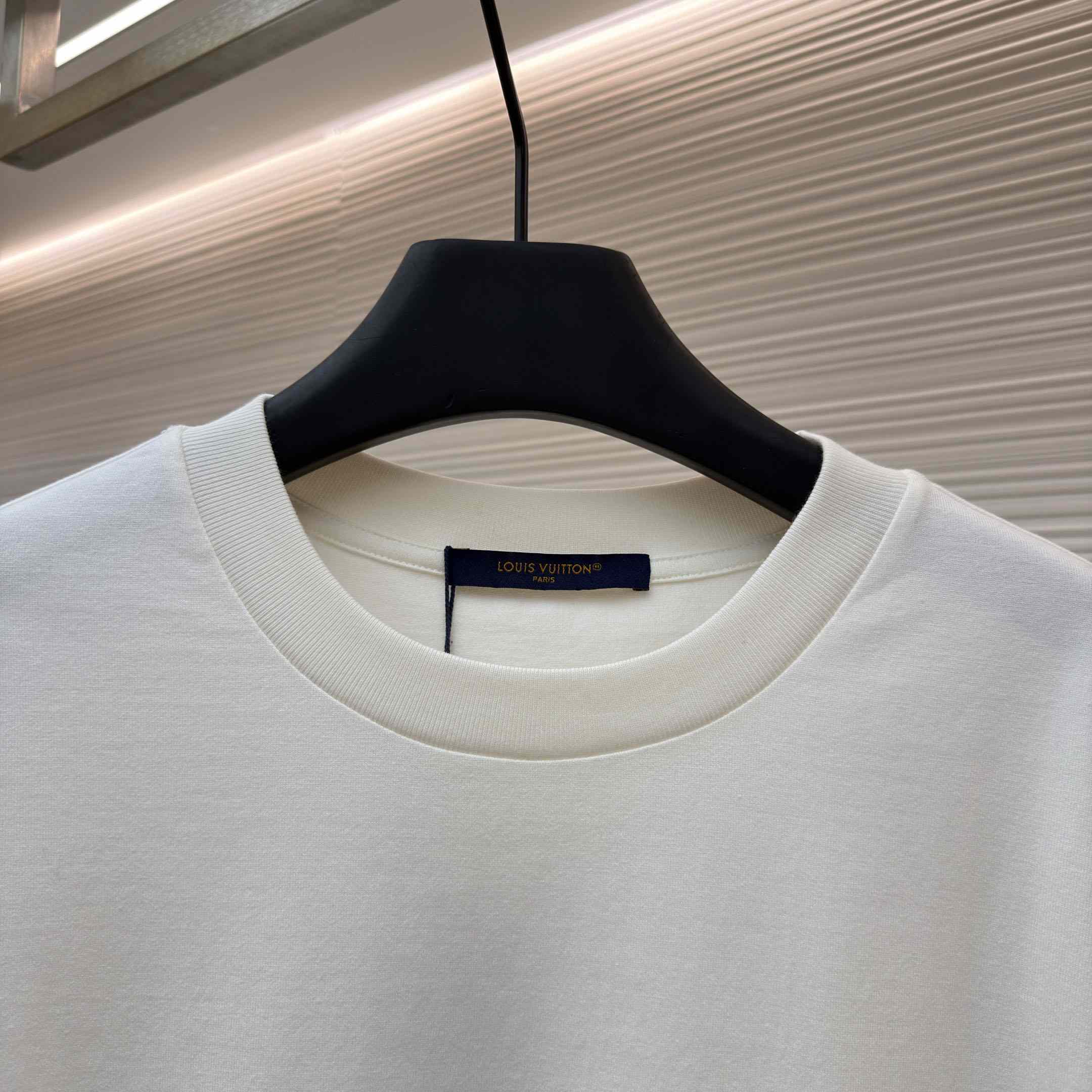 Louis Vuitton Printed T-Shirt 1AJUD5 - DopestKickz