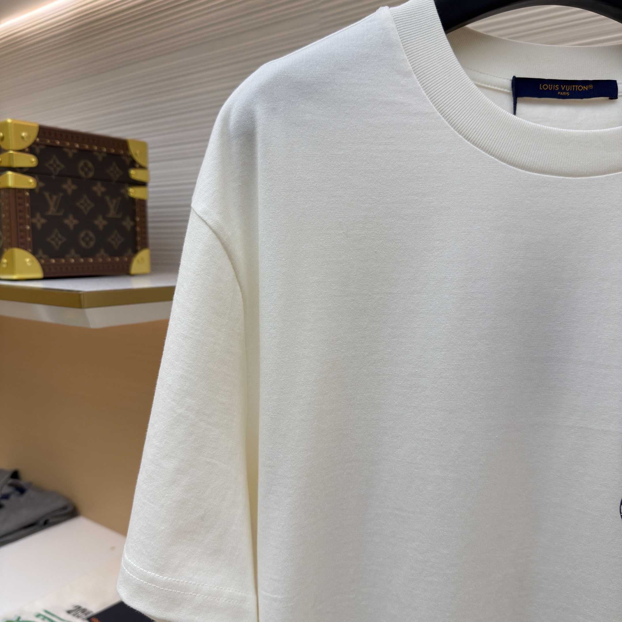 Louis Vuitton Printed T-Shirt 1AJUD5 - DopestKickz