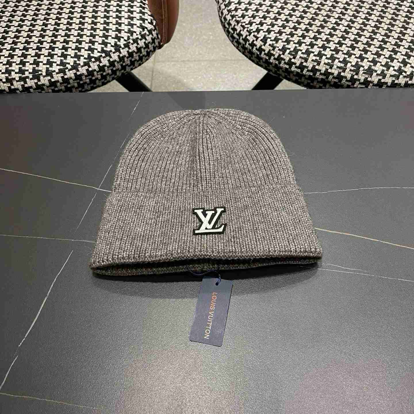 Louis Vuitton Beanie    - DopestKickz