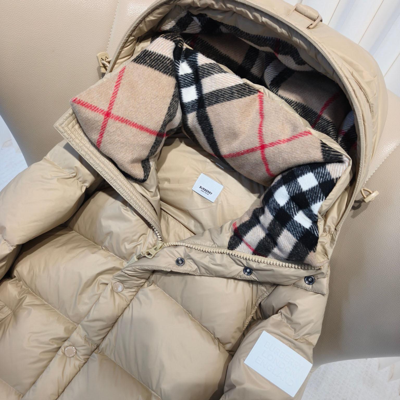 Burberry Detachable Sleeve Hooded Puffer Jacket - DopestKickz