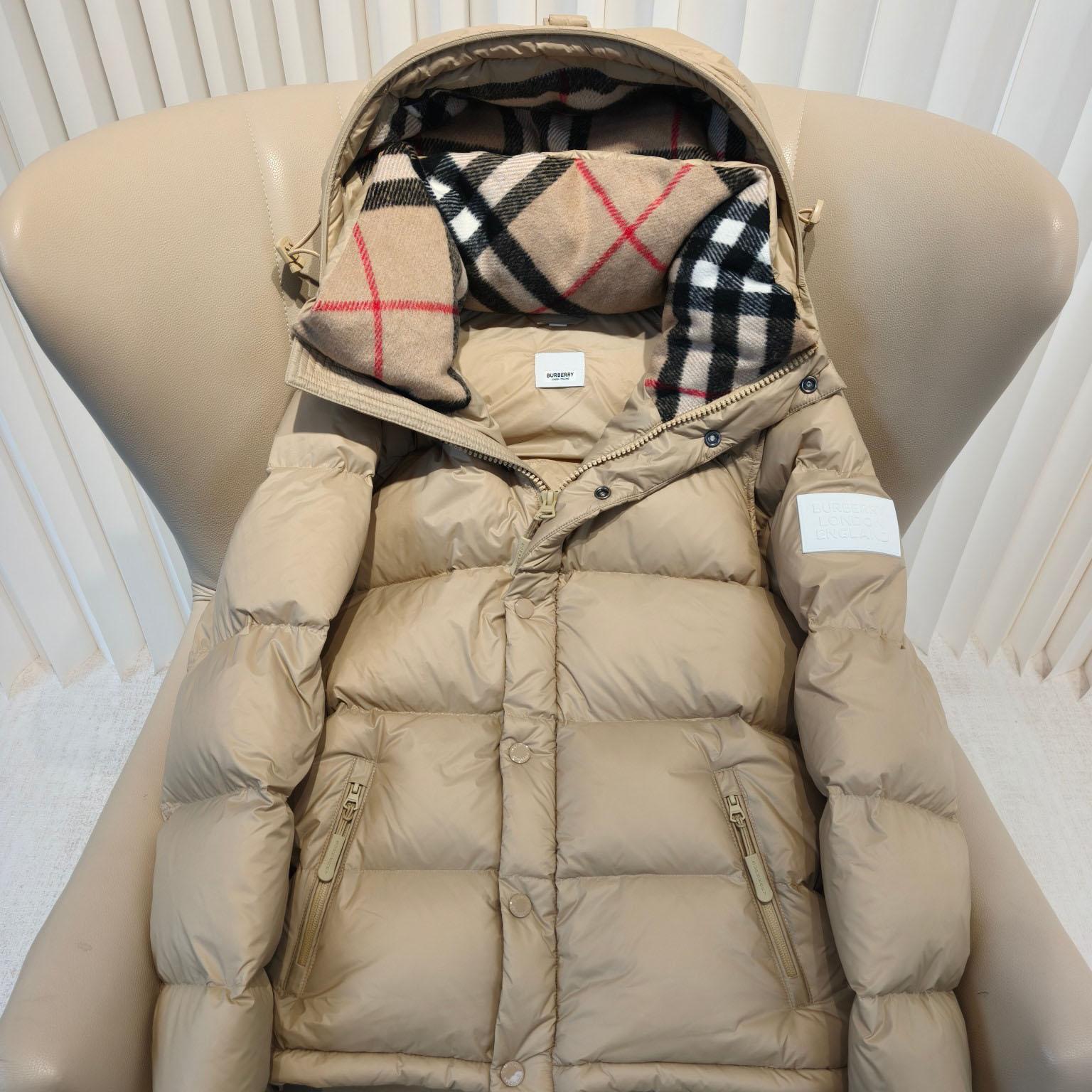 Burberry Detachable Sleeve Hooded Puffer Jacket - DopestKickz