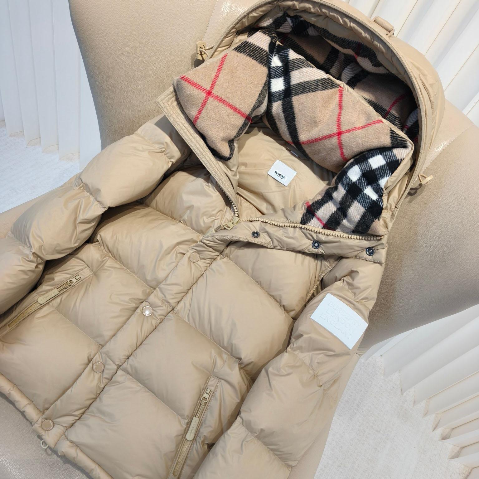 Burberry Detachable Sleeve Hooded Puffer Jacket - DopestKickz