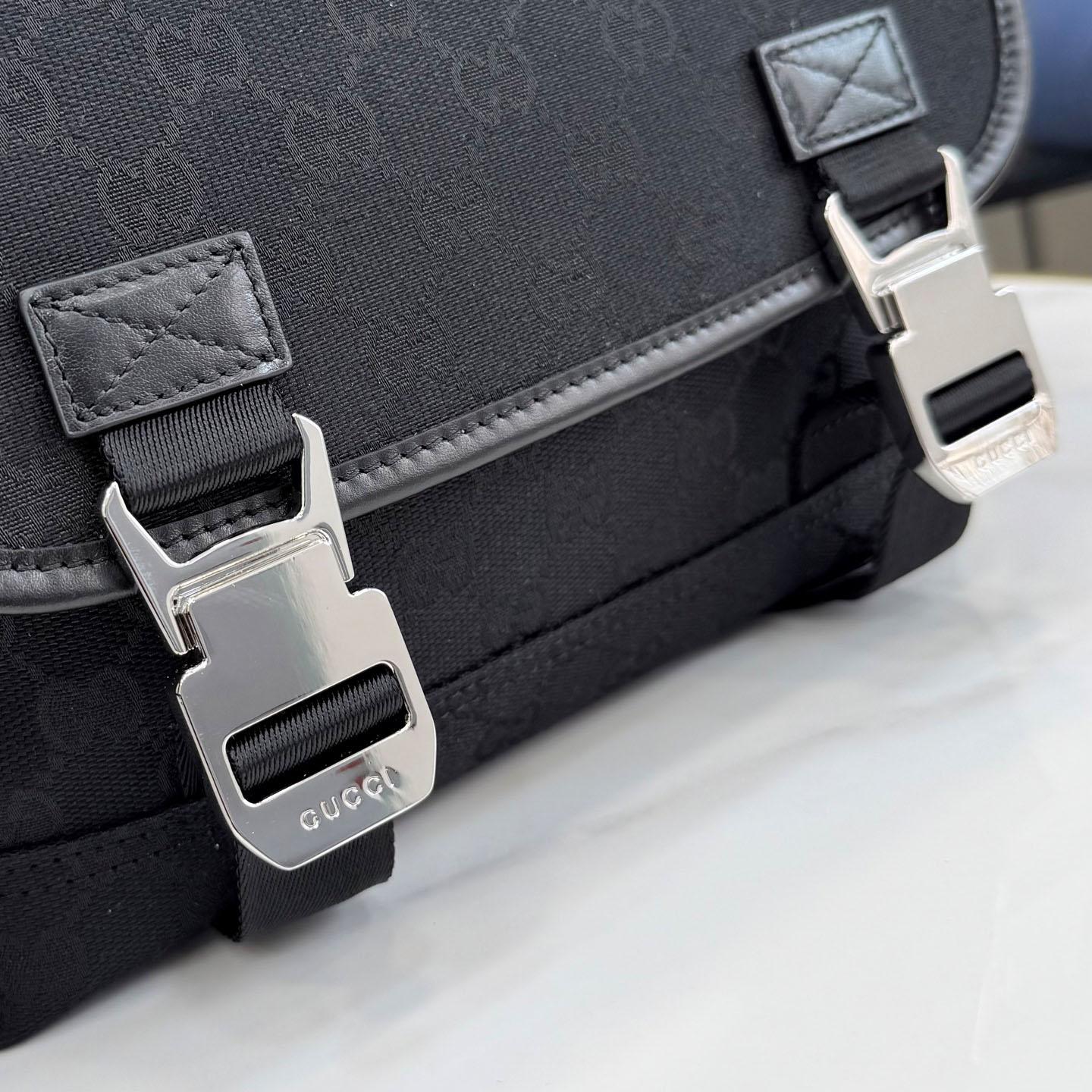 Gucci GG Canvas Small Crossbody Bag 854745 - DopestKickz