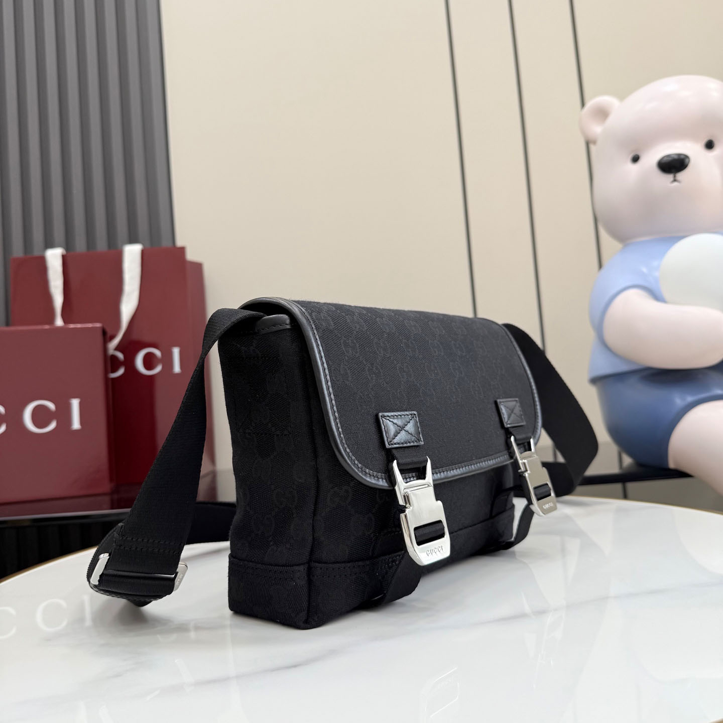 Gucci GG Canvas Small Crossbody Bag 854745 - DopestKickz