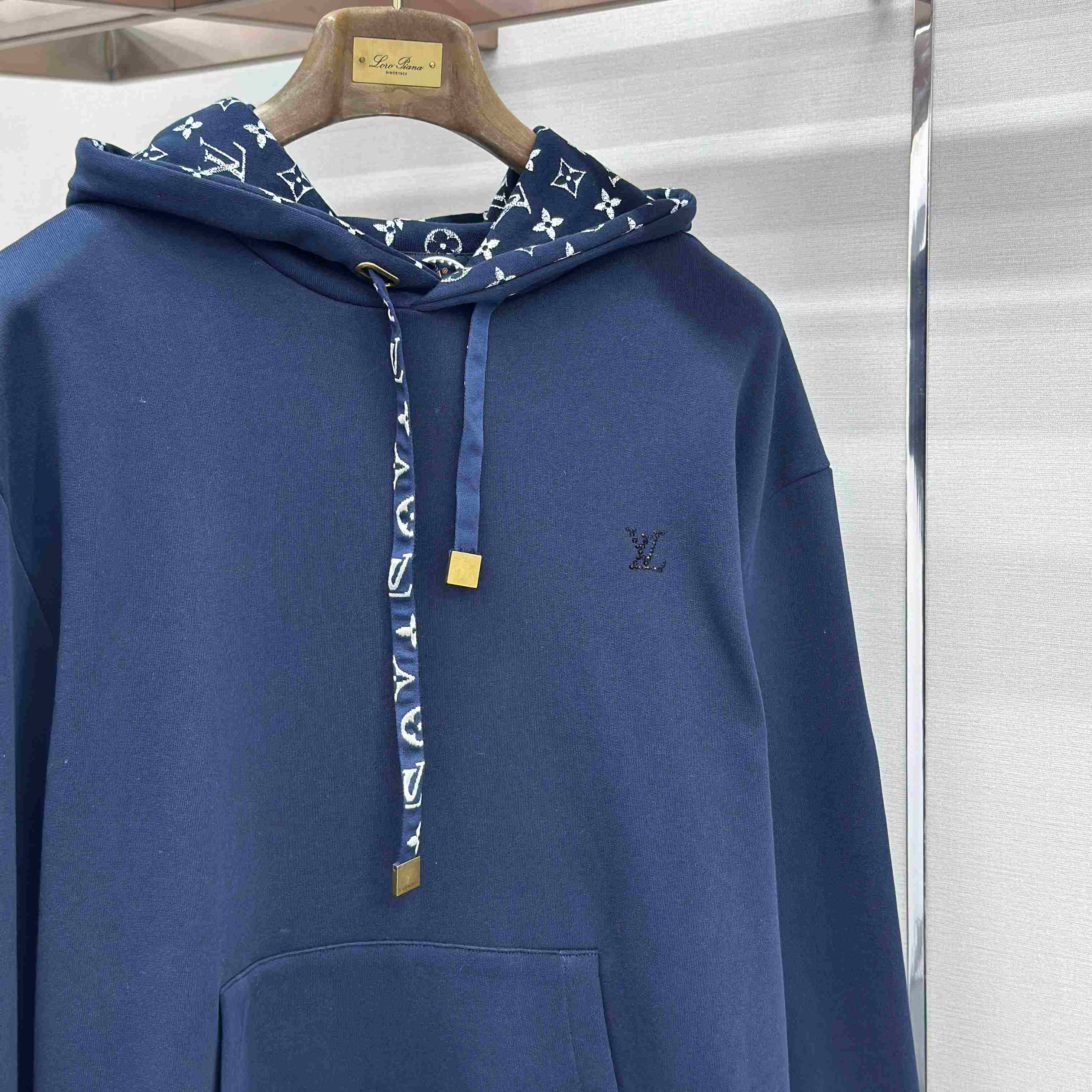 Louis Vuitton Cotton Hoodie 1AGJZY - DopestKickz