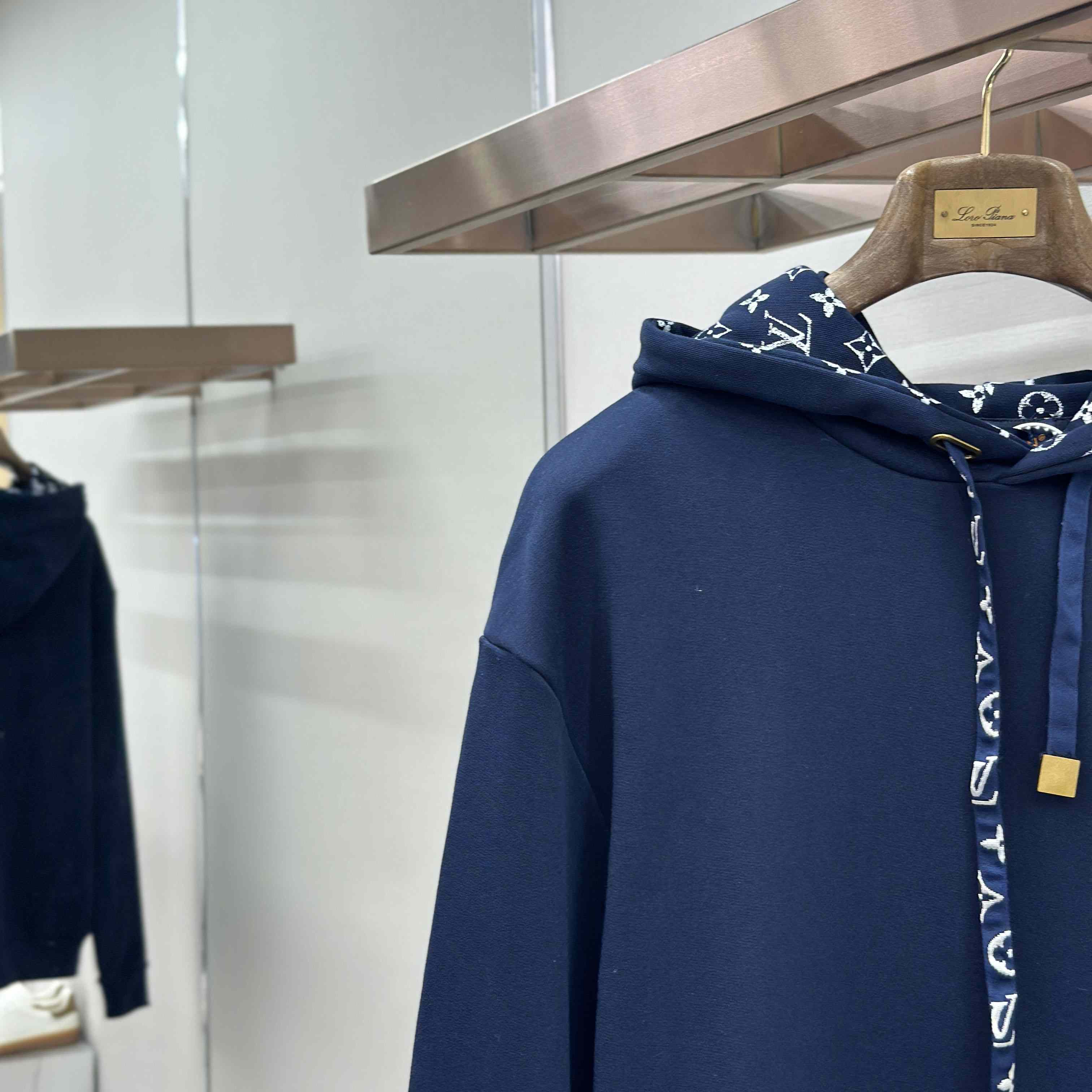 Louis Vuitton Cotton Hoodie 1AGJZY - DopestKickz