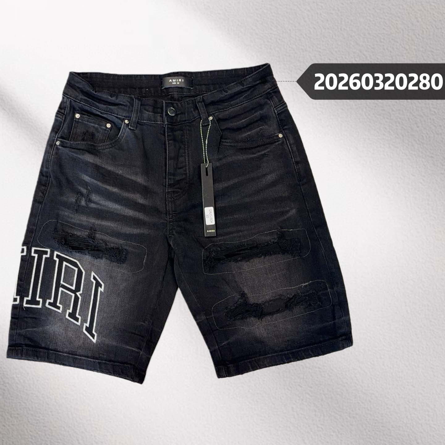 Amiri Shorts    20280 - DopestKickz