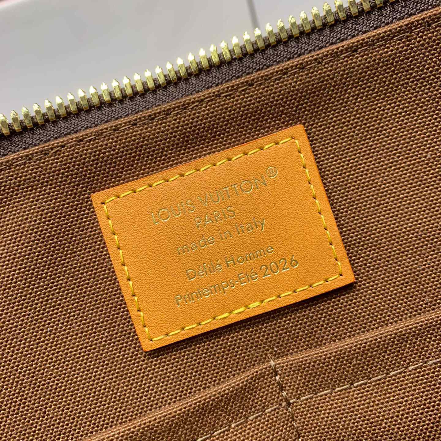 Louis Vuitton Needle Bag M28116 - DopestKickz