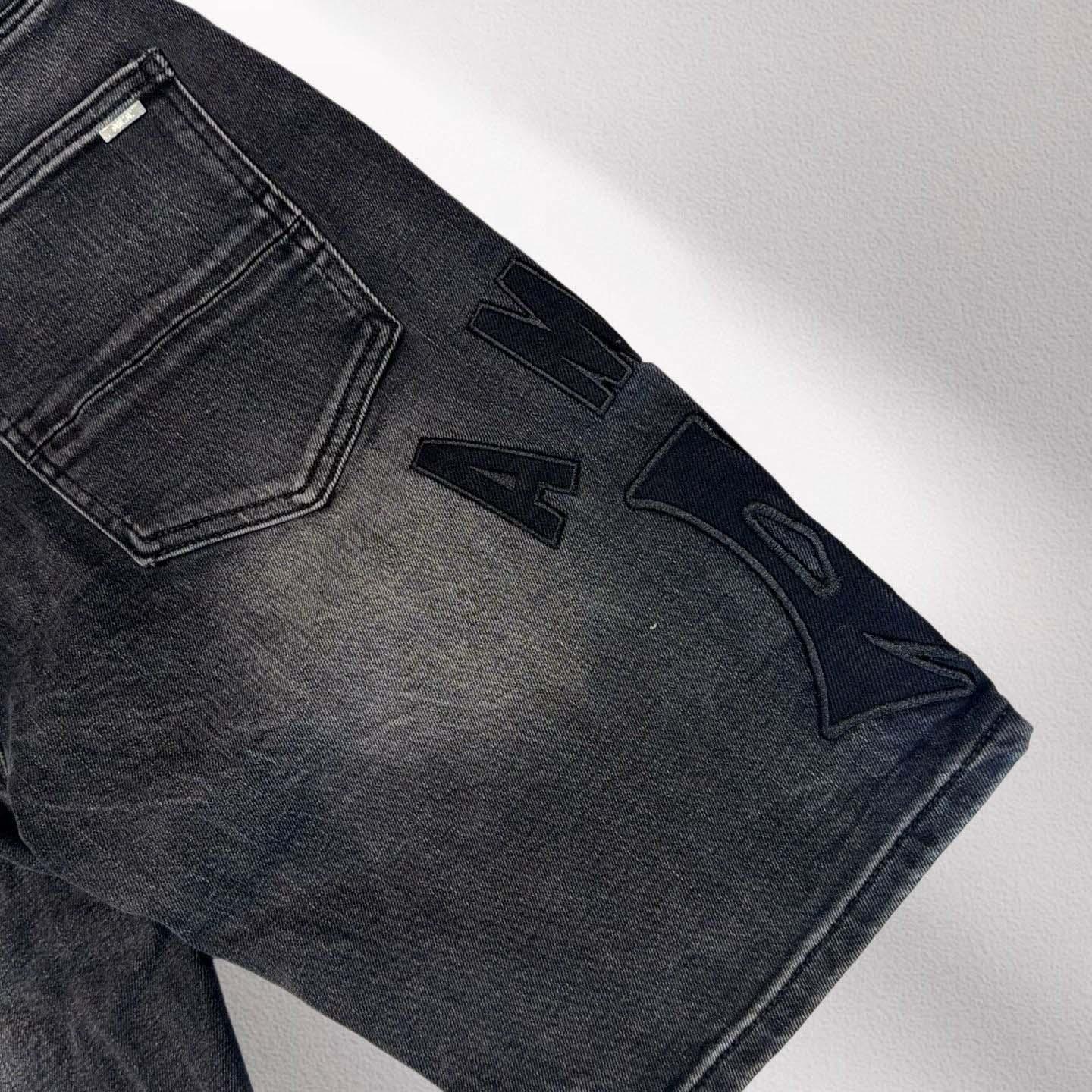 Amiri Shorts    20281 - DopestKickz