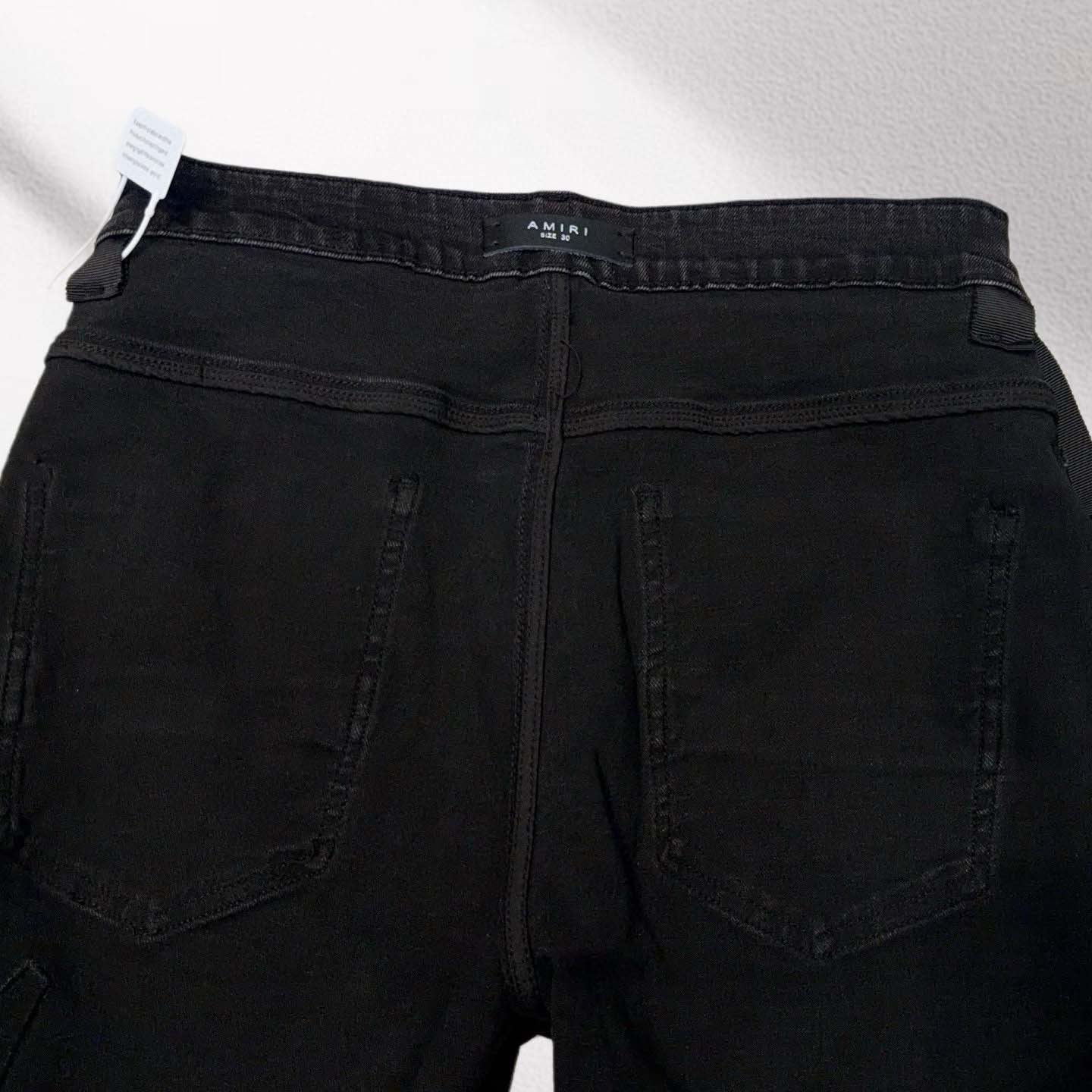 Amiri Shorts    20281 - DopestKickz