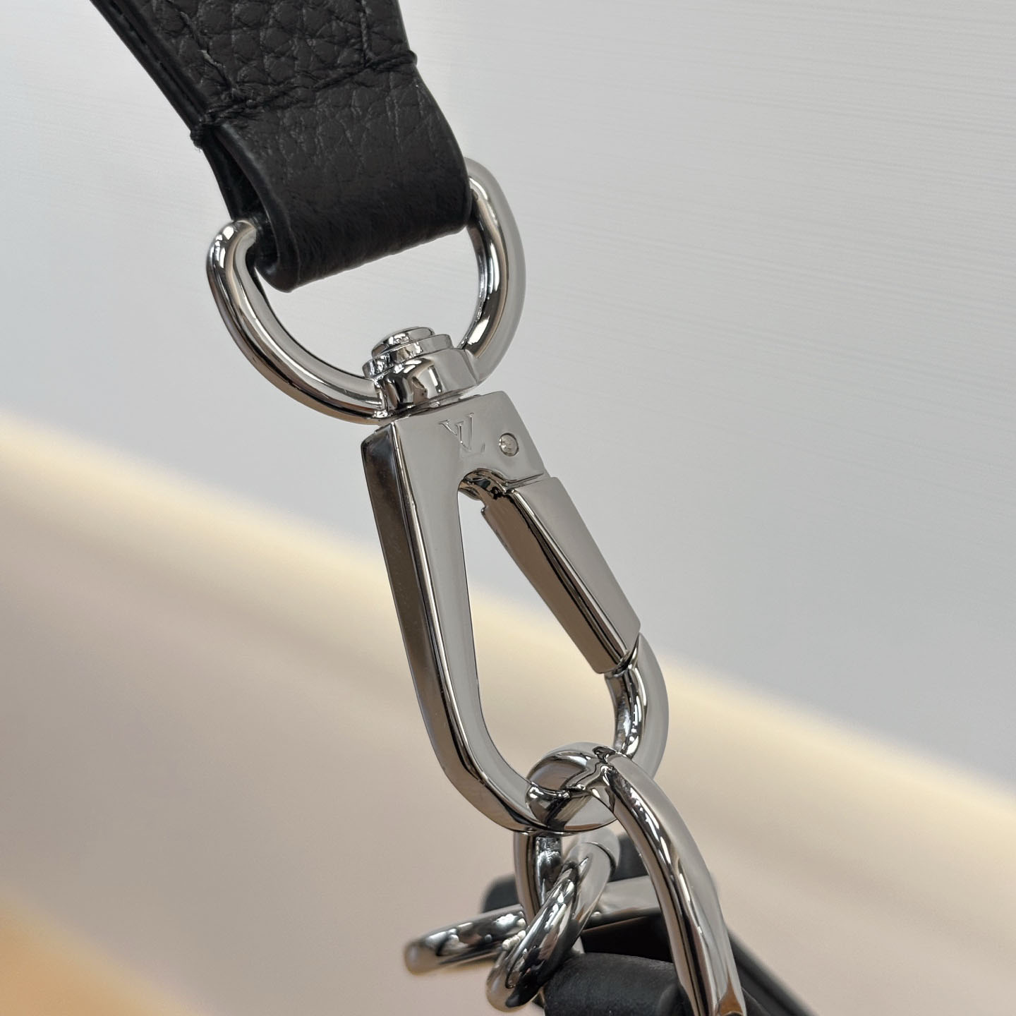 Louis Vuitton All Around PM M28306 - DopestKickz