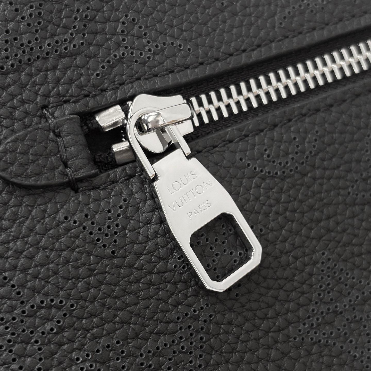 Louis Vuitton All Around PM M28306 - DopestKickz