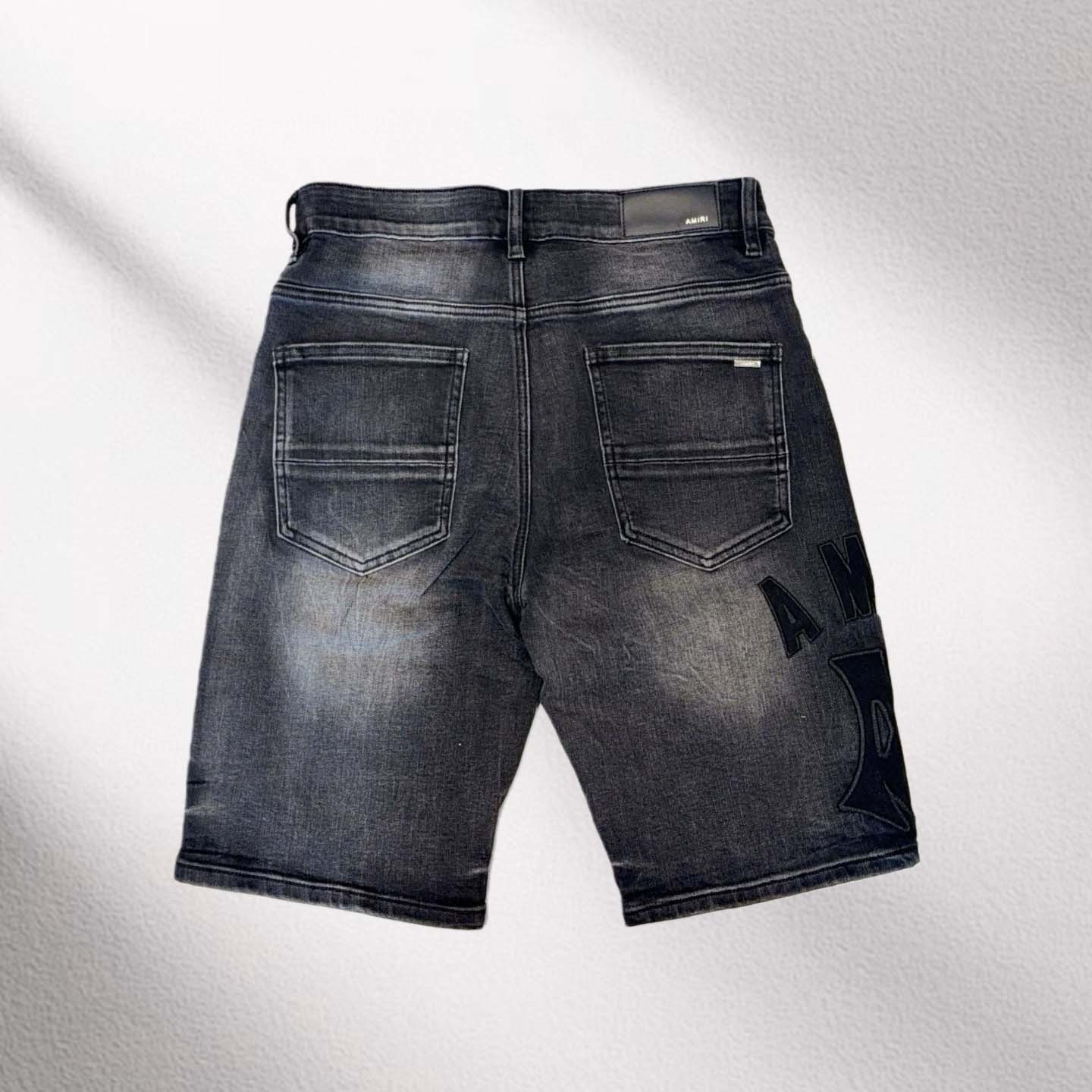Amiri Shorts    20279 - DopestKickz