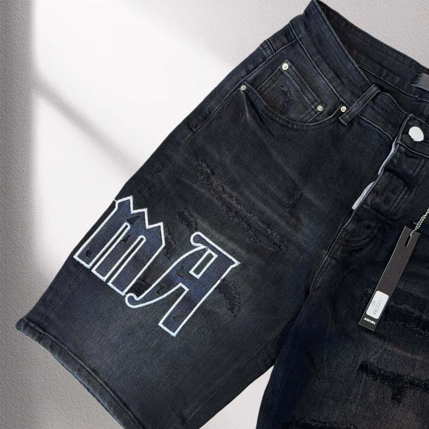 Amiri Shorts    20278 - DopestKickz