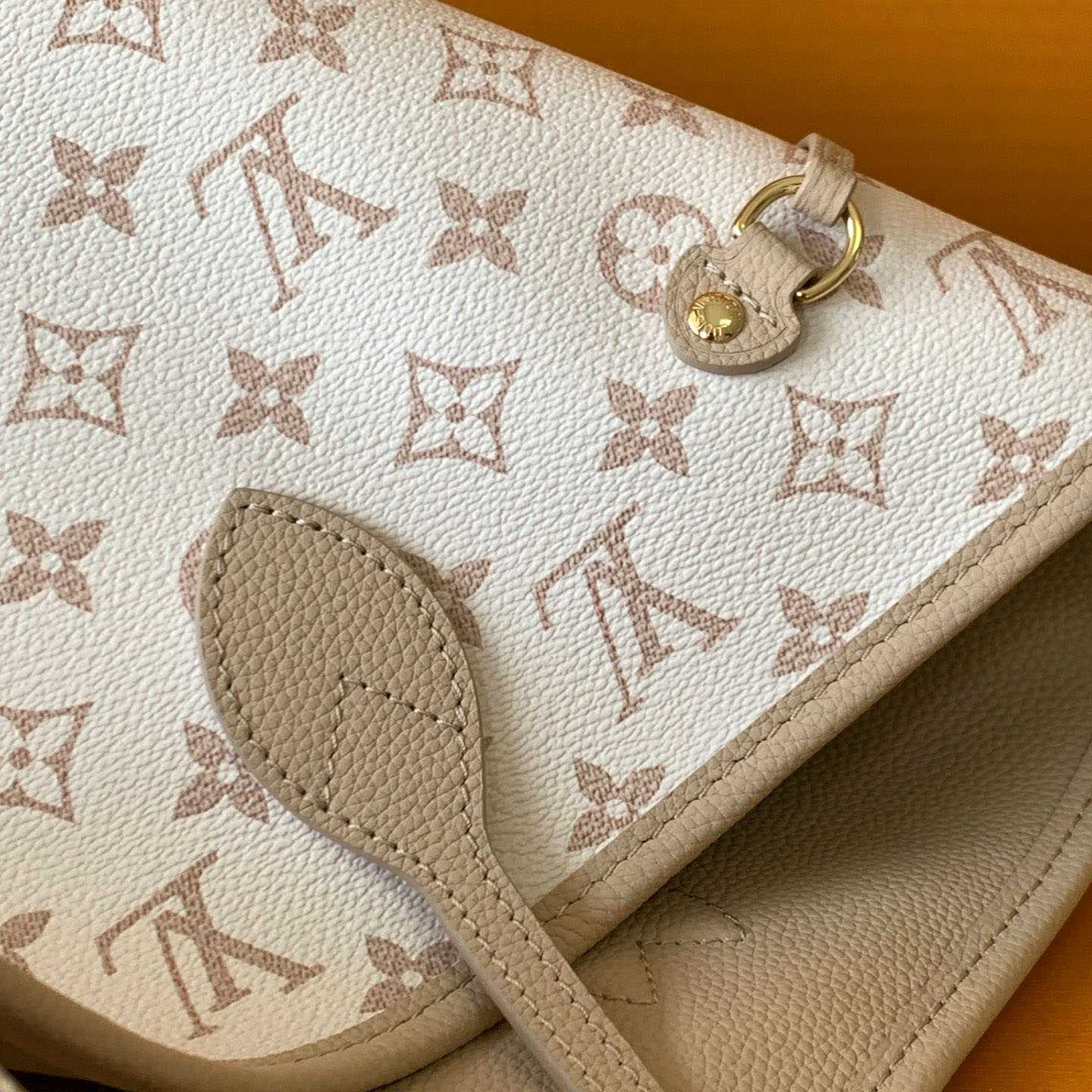 Louis Vuitton Neverfull Inside Out MM M25665 - DopestKickz