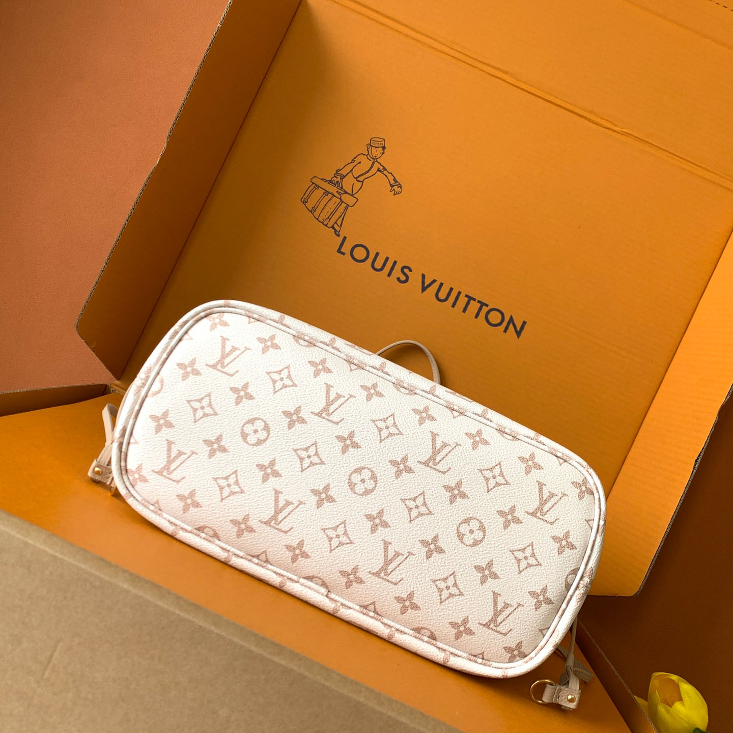 Louis Vuitton Neverfull Inside Out MM M25665 - DopestKickz