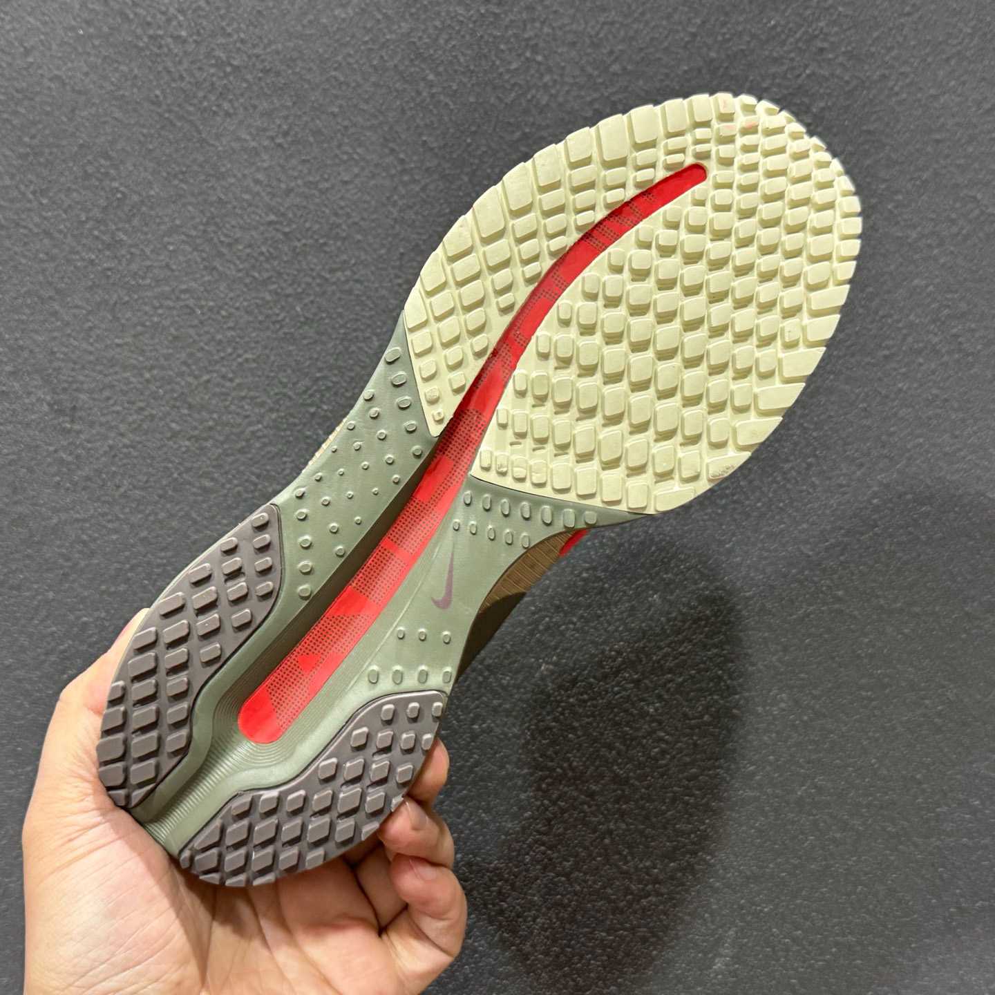 Nike Pegasus Premium IM6677-222  - DopestKickz