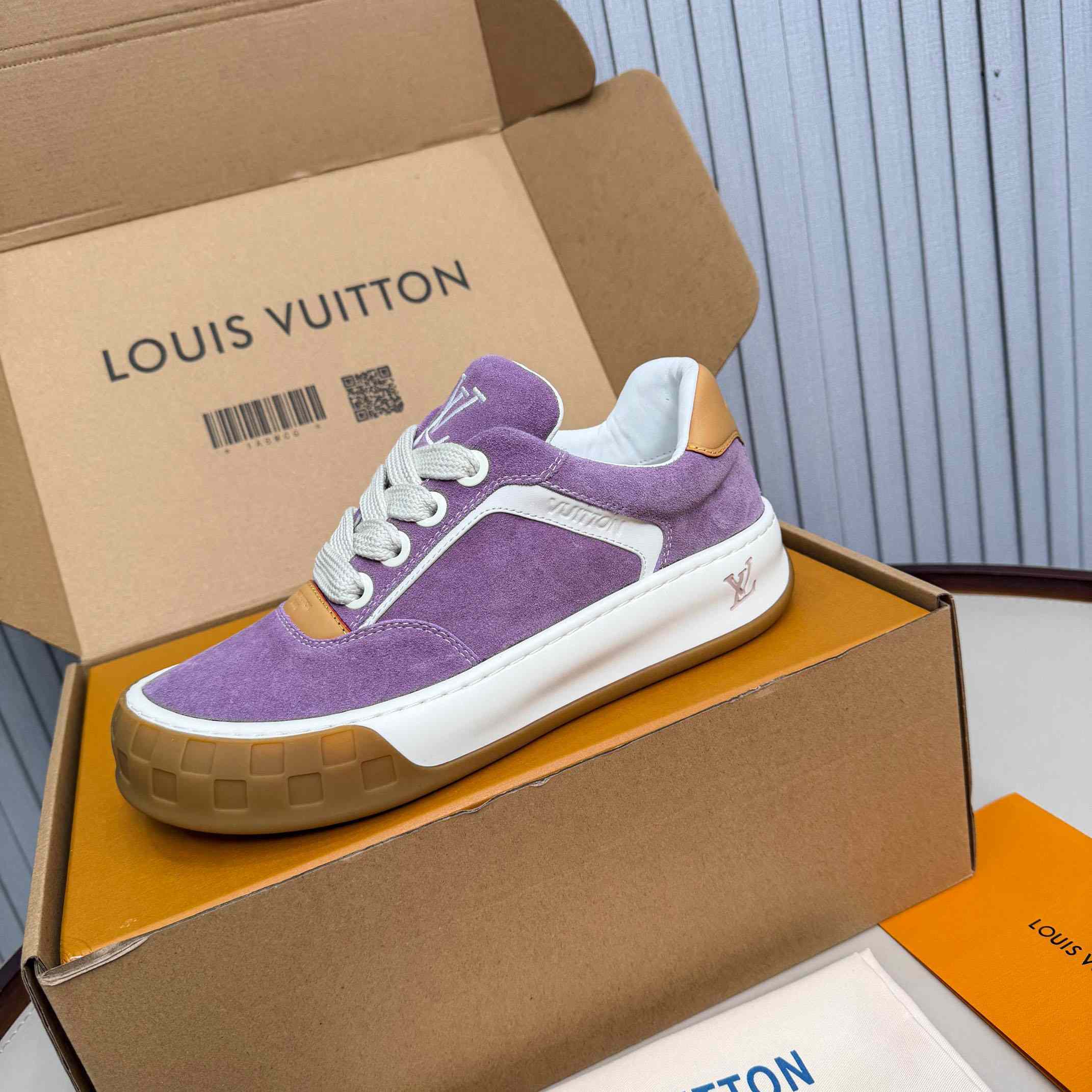 Louis Vuitton LV Tilted Sneaker 1AJTI6 - DopestKickz