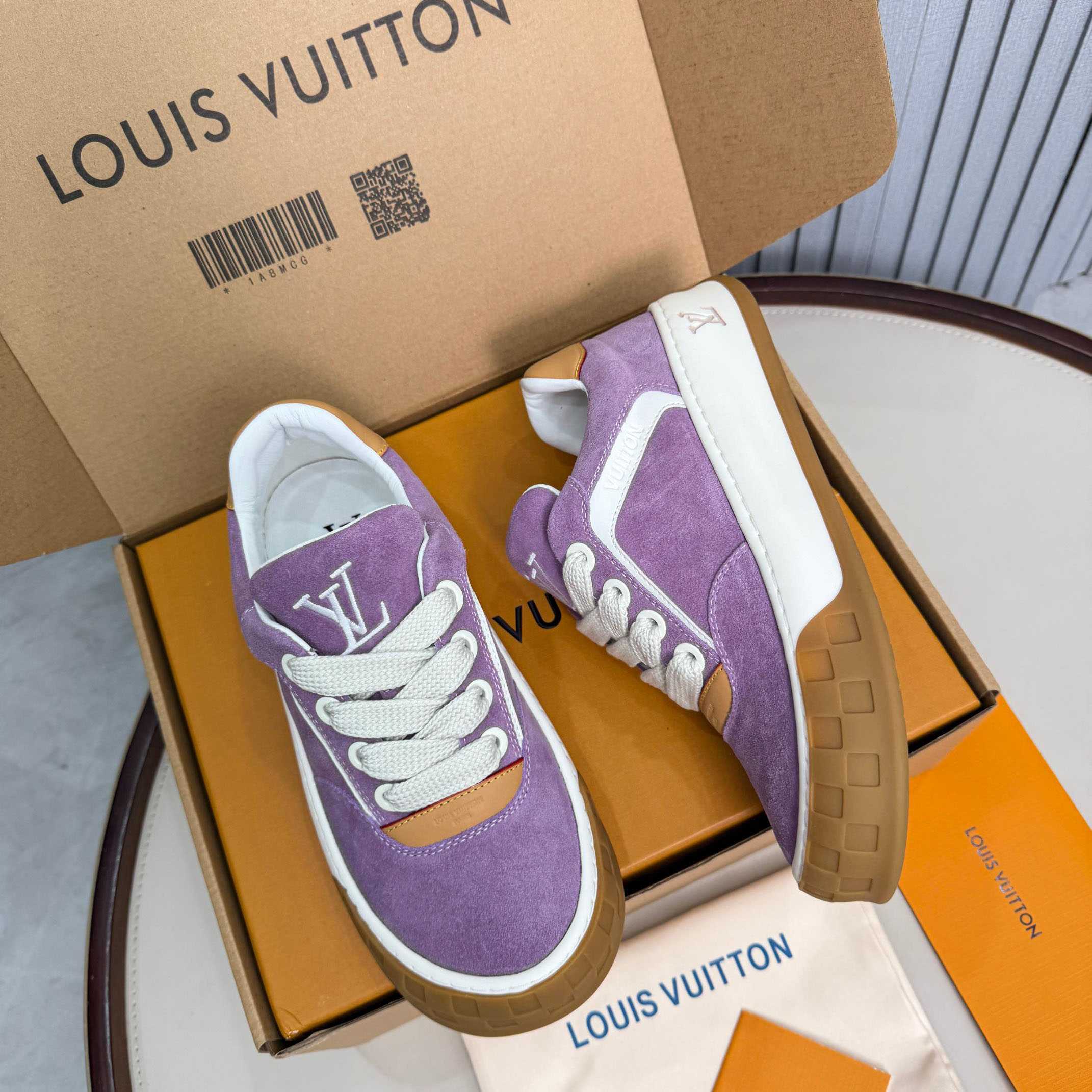 Louis Vuitton LV Tilted Sneaker 1AJTI6 - DopestKickz