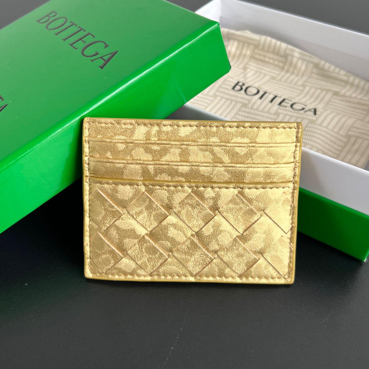 Bottega Veneta Intrecciato Credit Card Case - DopestKickz