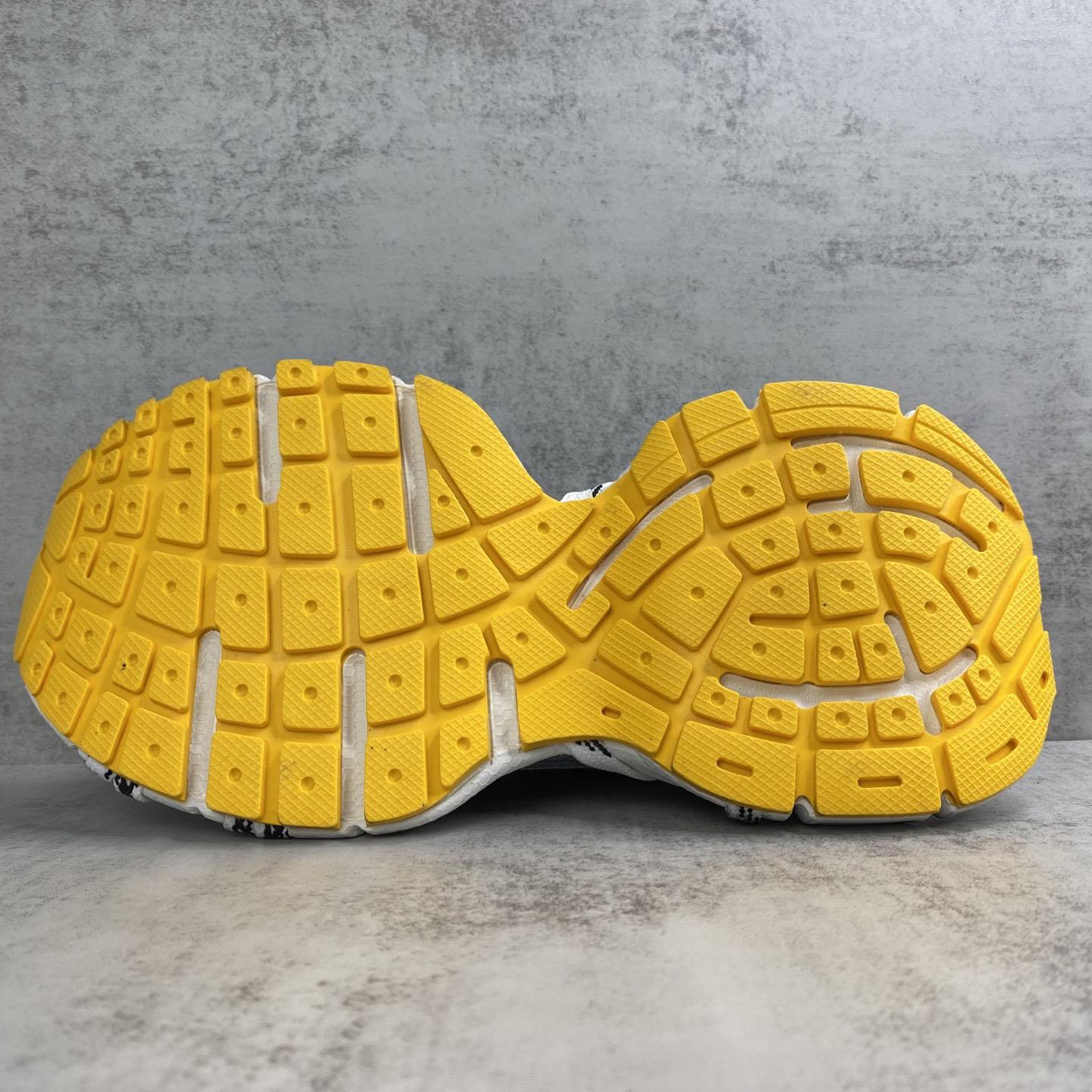 Balenciaga Balenciaga 3XL Extreme Laces Logo Sneaker - DopestKickz