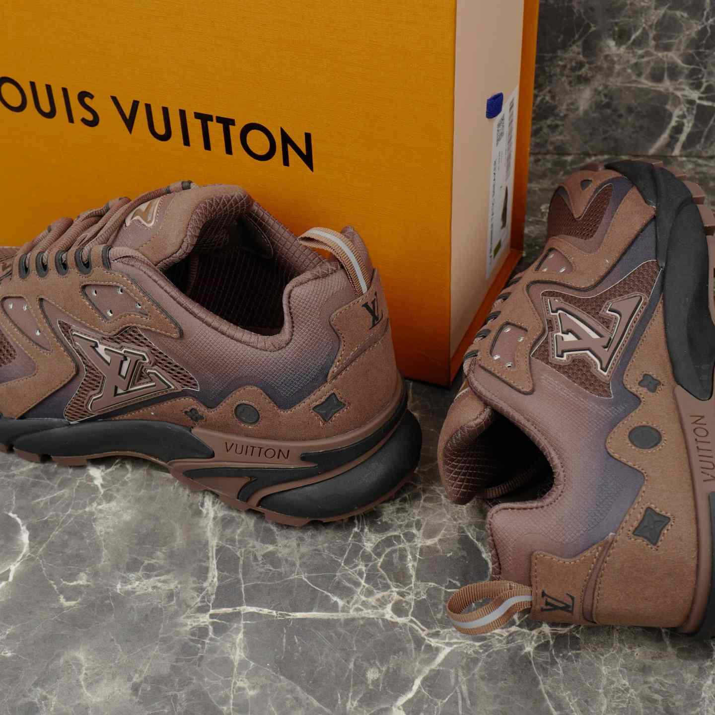 Louis Vuitton LV Runner Tatic Sneaker 1AJAPO - DopestKickz