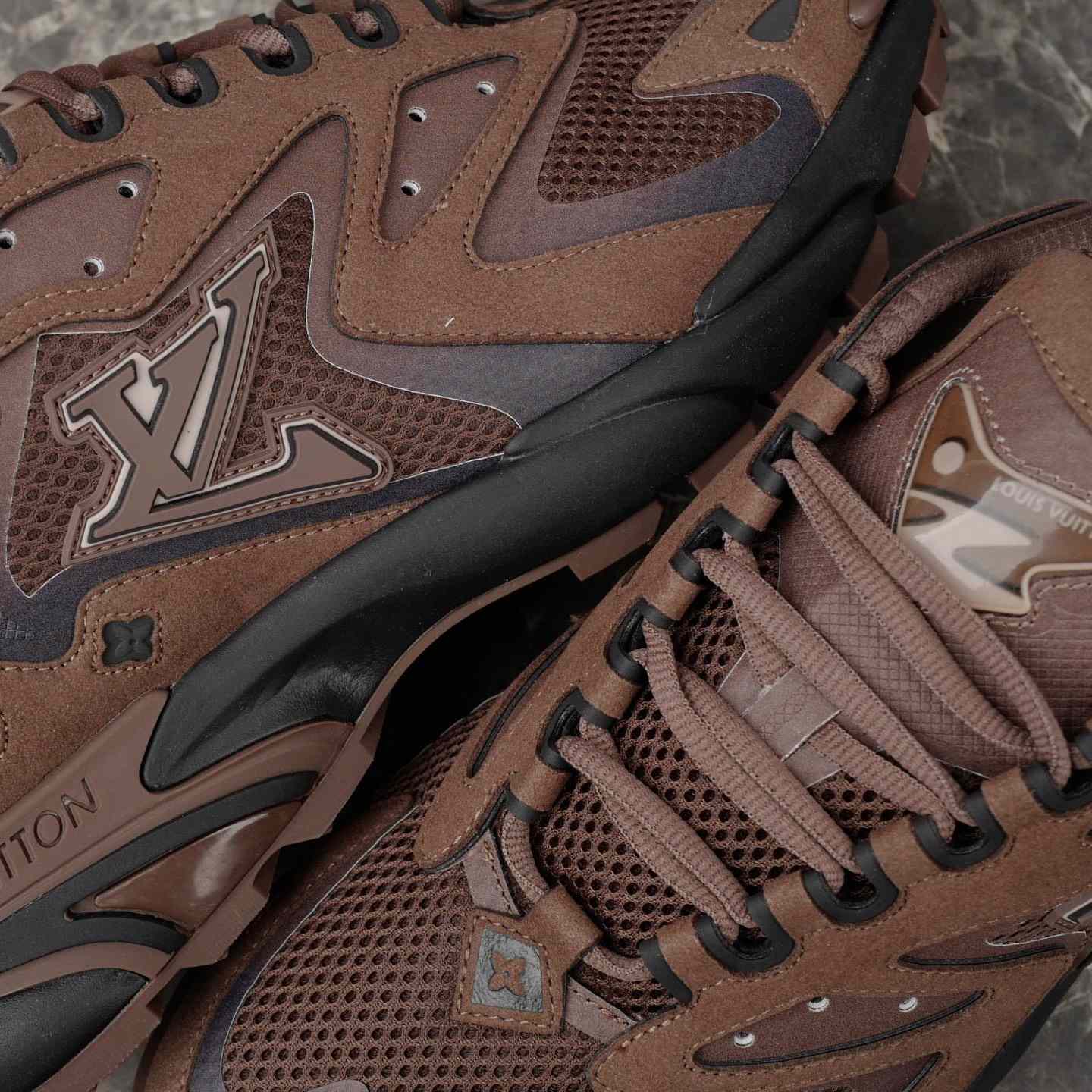 Louis Vuitton LV Runner Tatic Sneaker 1AJAPO - DopestKickz