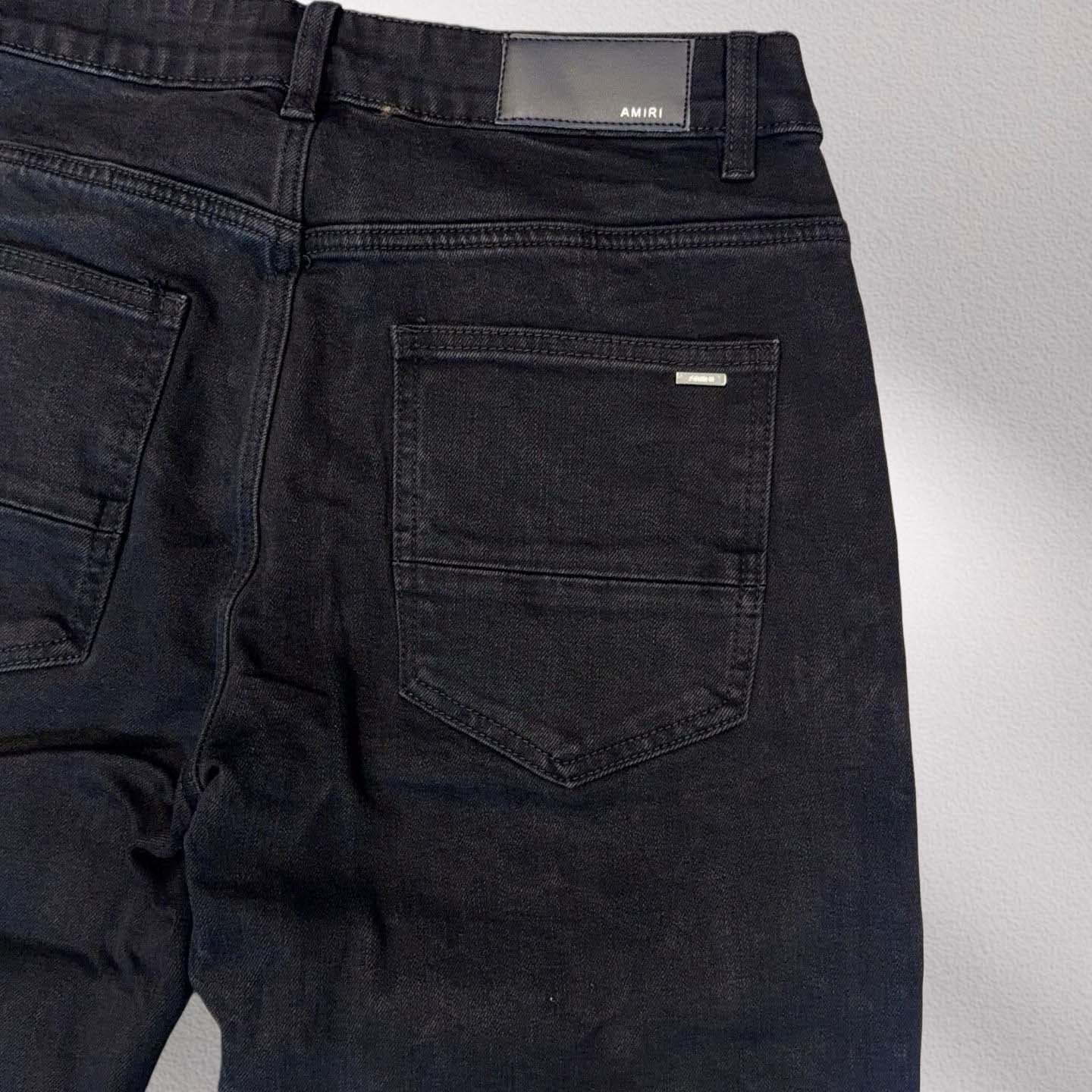 Amiri Shorts    20283 - DopestKickz