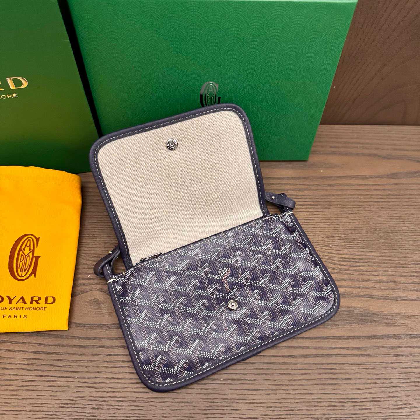 Goyard Plumet Pocket Wallet - DopestKickz