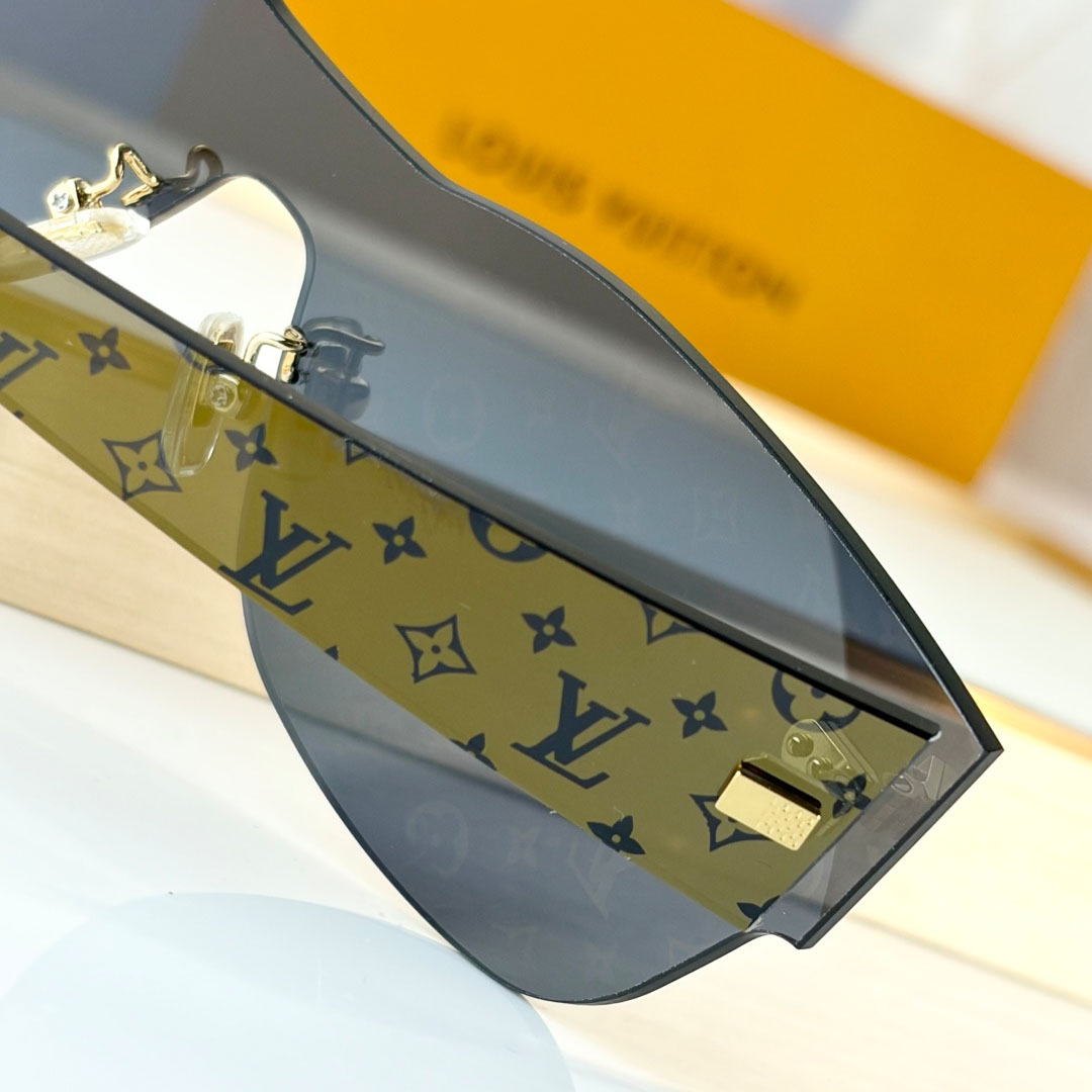 Louis Vuitton Sunglasses   Z2198U - DopestKickz
