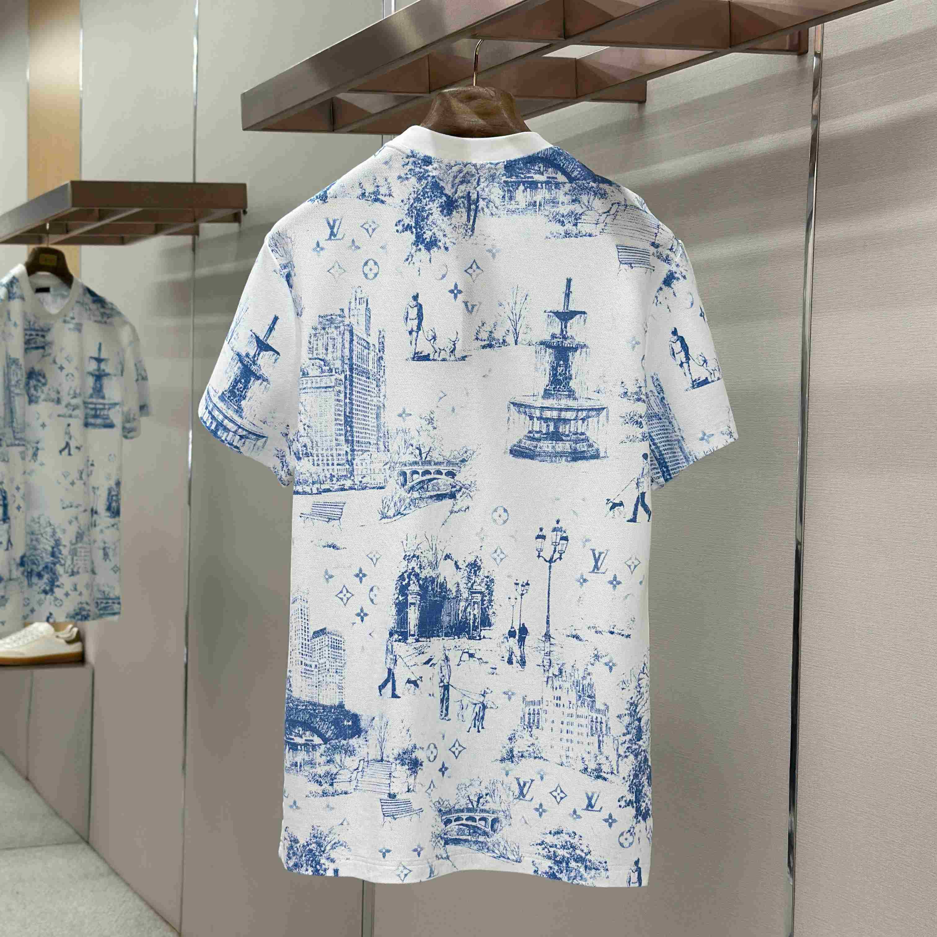 Louis Vuitton Playera en Piqué De Algodón Con Estampado 1AGJZ2 - DopestKickz
