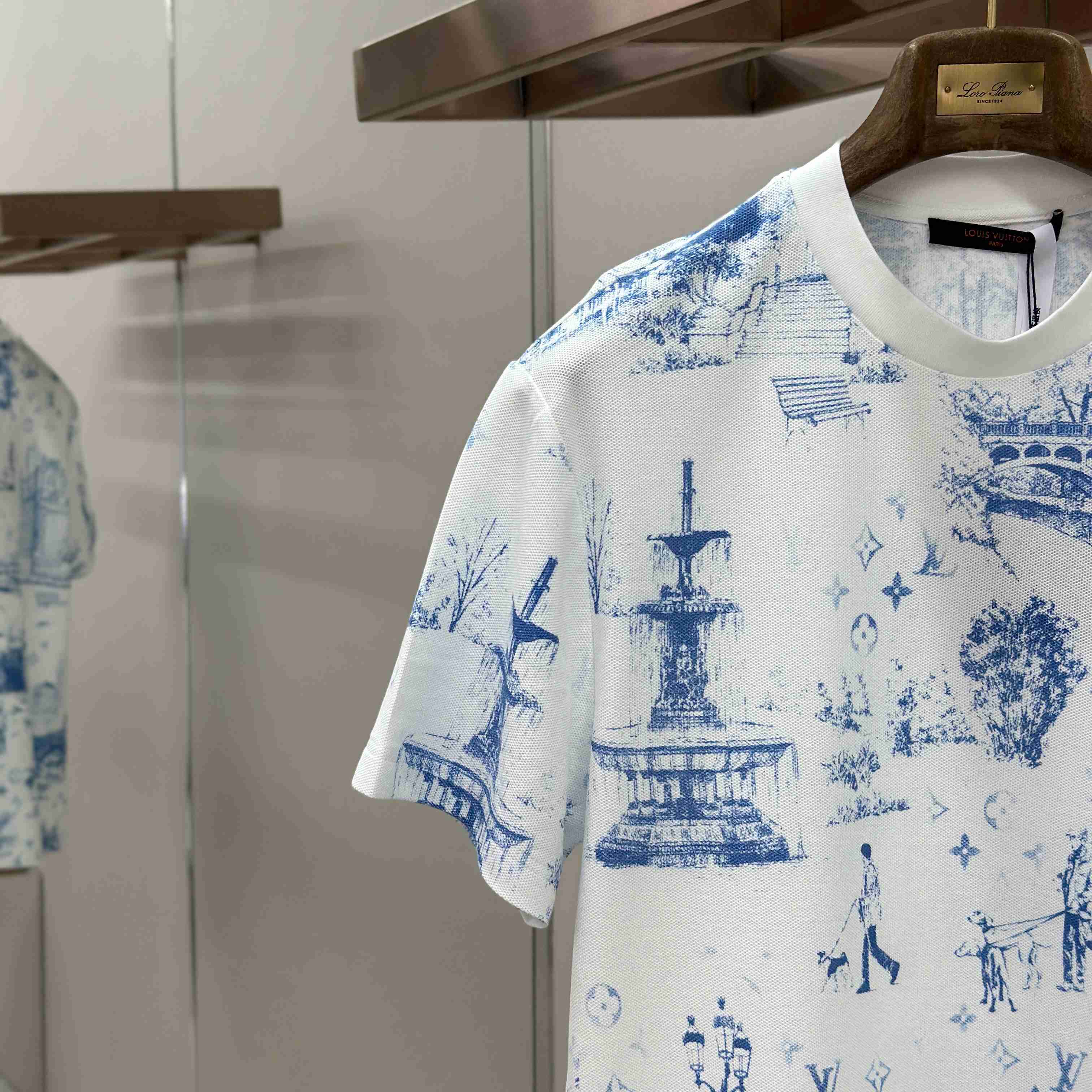 Louis Vuitton Playera en Piqué De Algodón Con Estampado 1AGJZ2 - DopestKickz